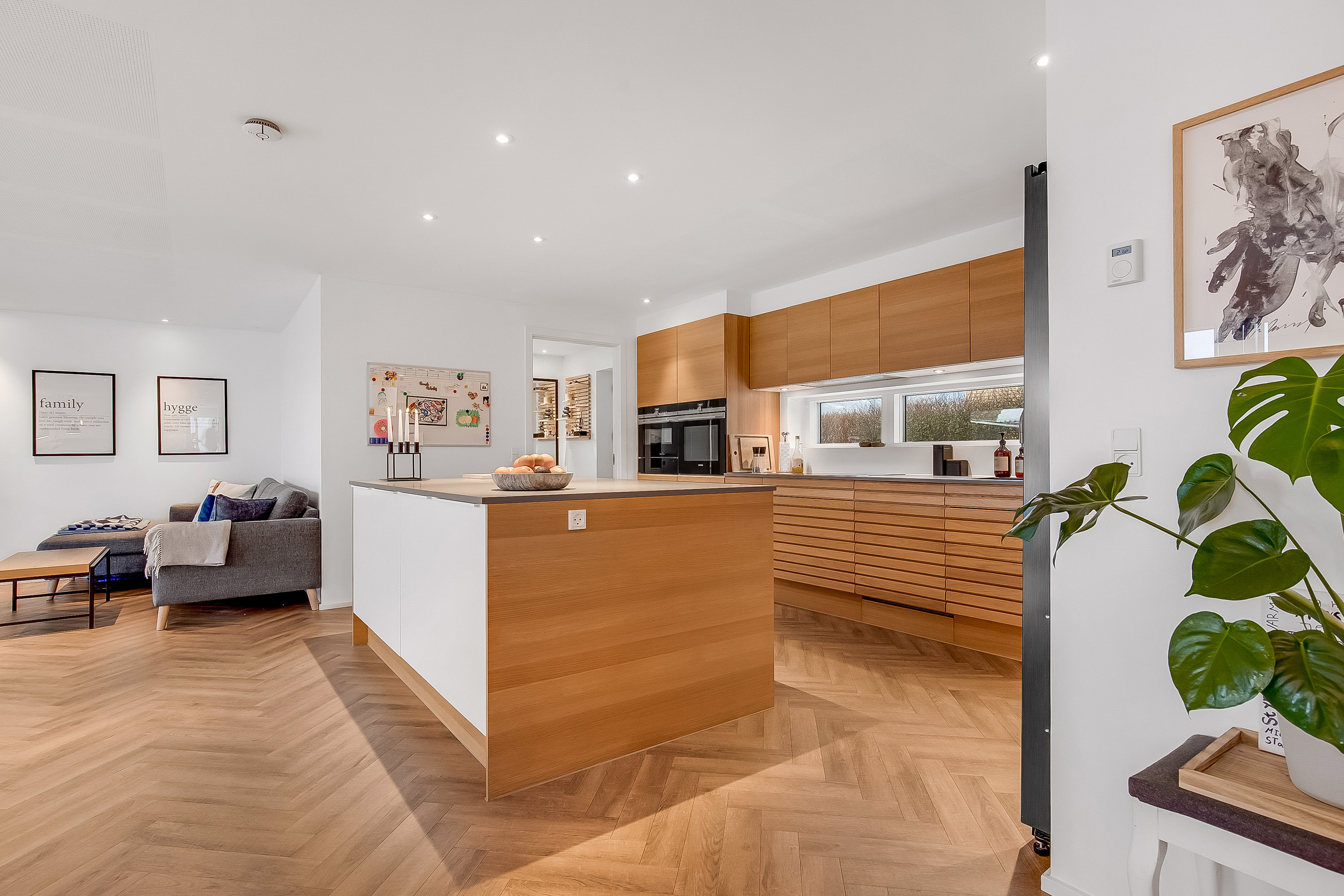 Fremhævet køkken billede i fuldskærmstilstand. Billede af Heliosvej 17, Uhrhøj, 7100 Vejle