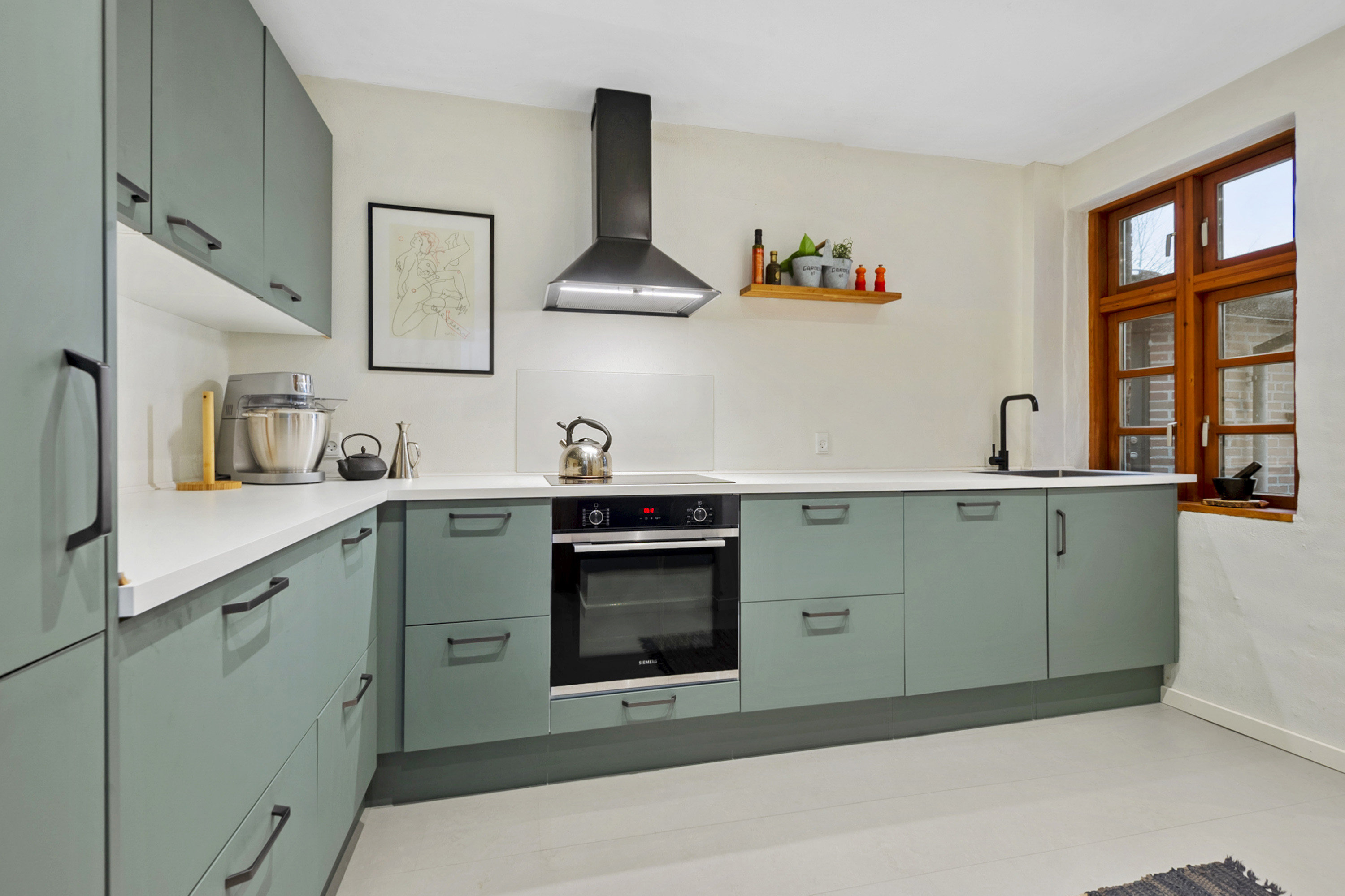 Fremhævet køkken billede i fuldskærmstilstand. Billede af Skolebakken 108, 6705 Esbjerg Ø