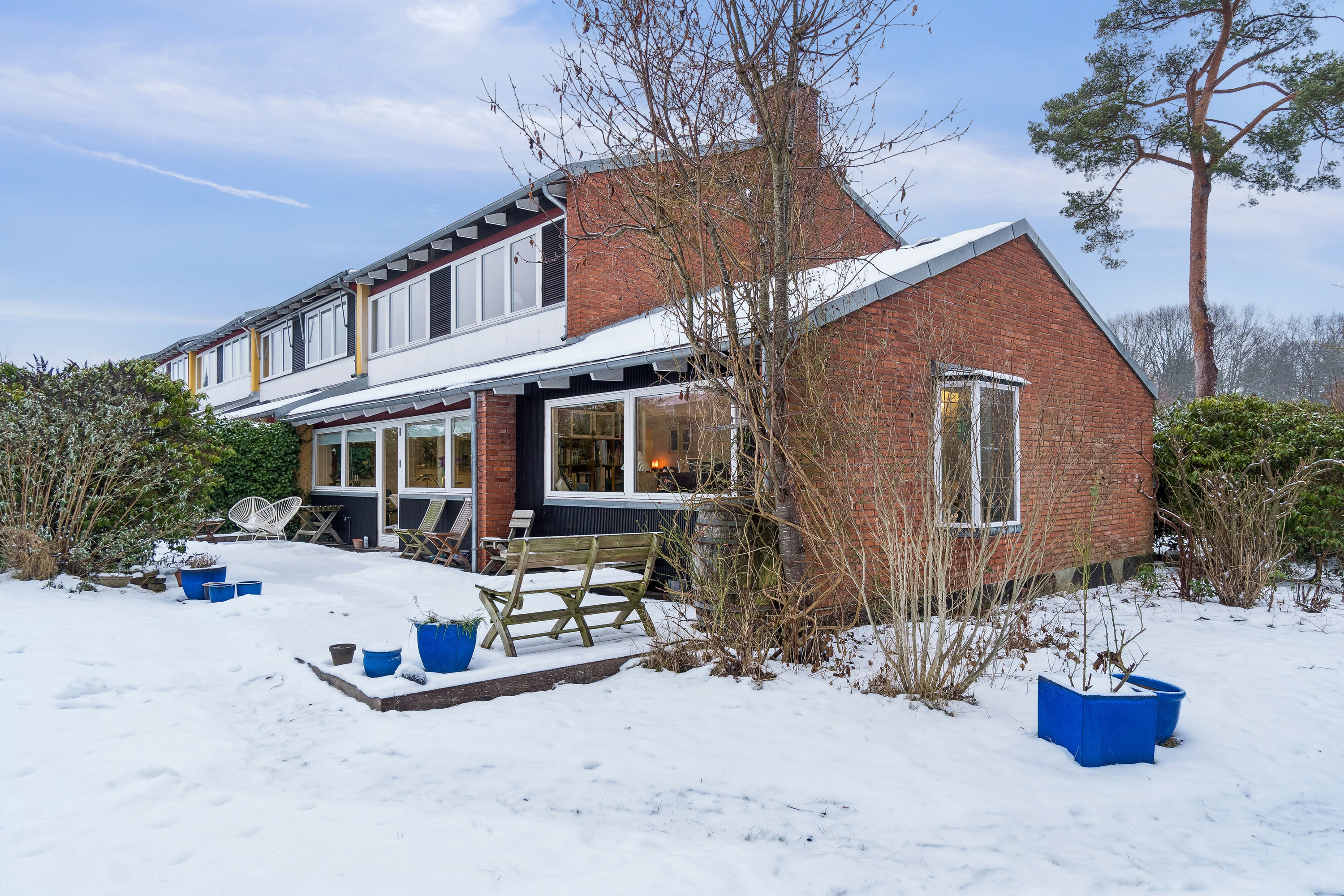 Fremhævet udendørs billede i fuldskærmstilstand. Billede af Åbrinken 159, 2830 Virum