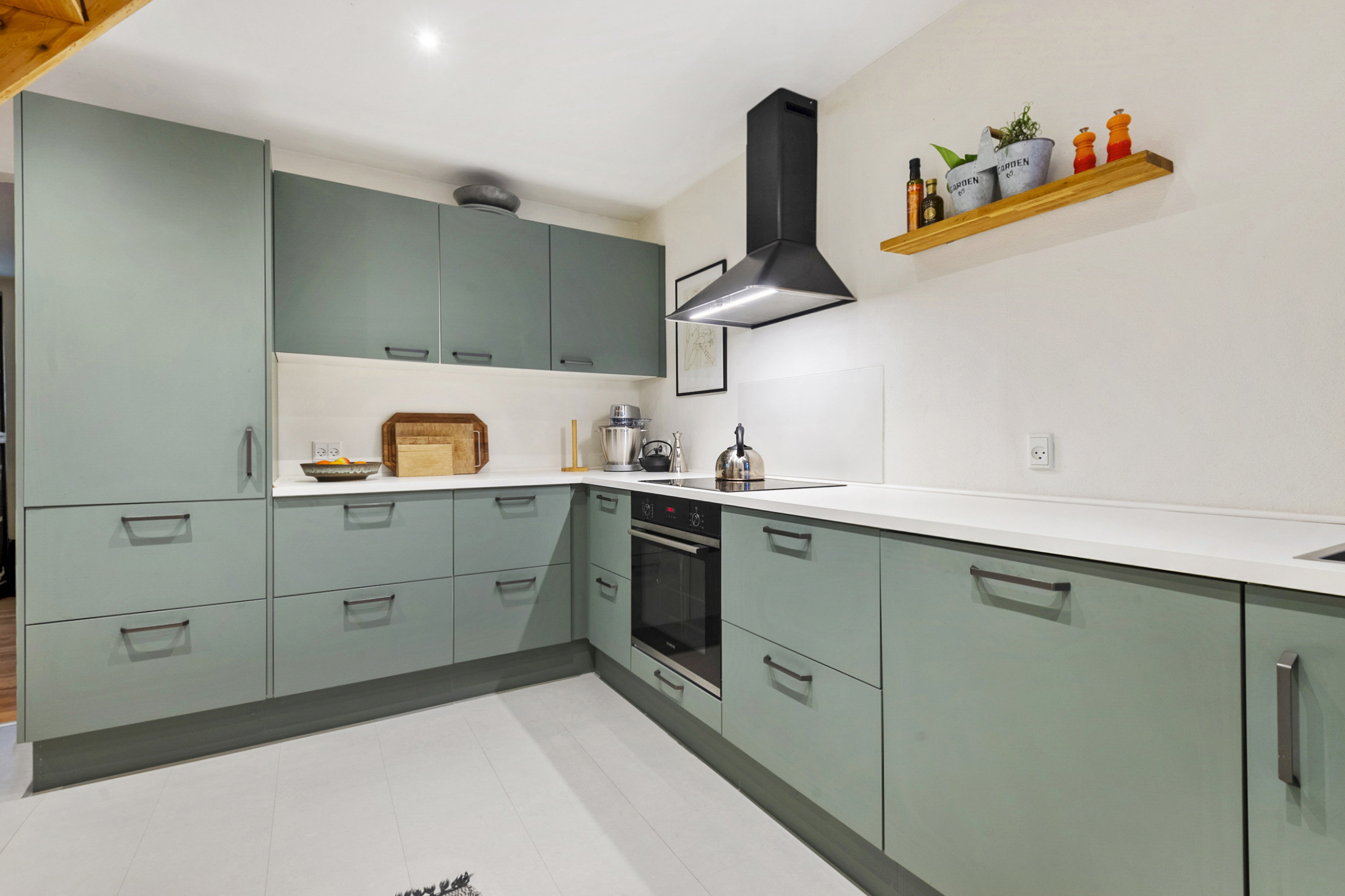 Fremhævet køkken billede i fuldskærmstilstand. Billede af Skolebakken 108, 6705 Esbjerg Ø