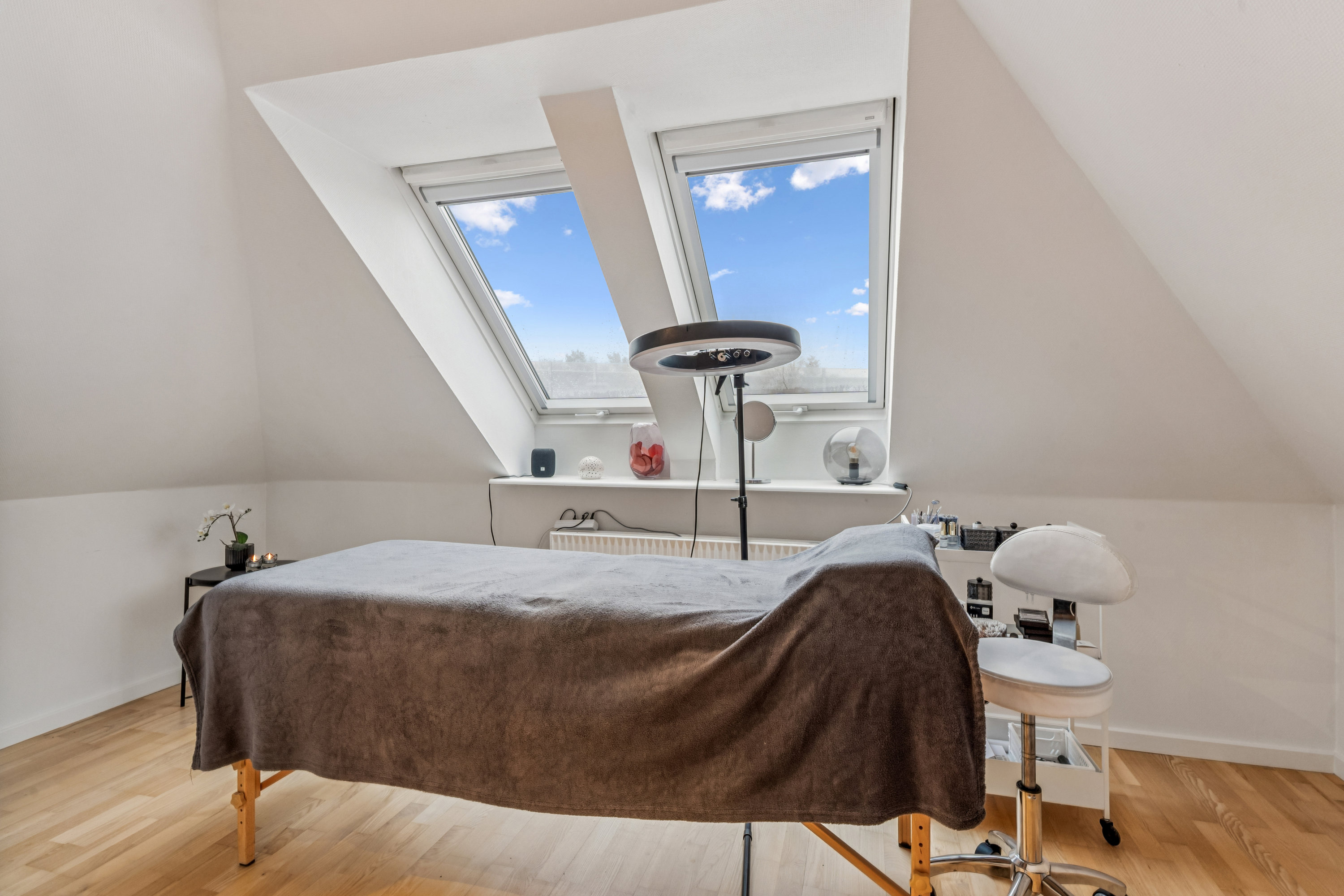 Fremhævet værelse billede i fuldskærmstilstand. Billede af Urbakken 9, Gug, 9210 Aalborg SØ