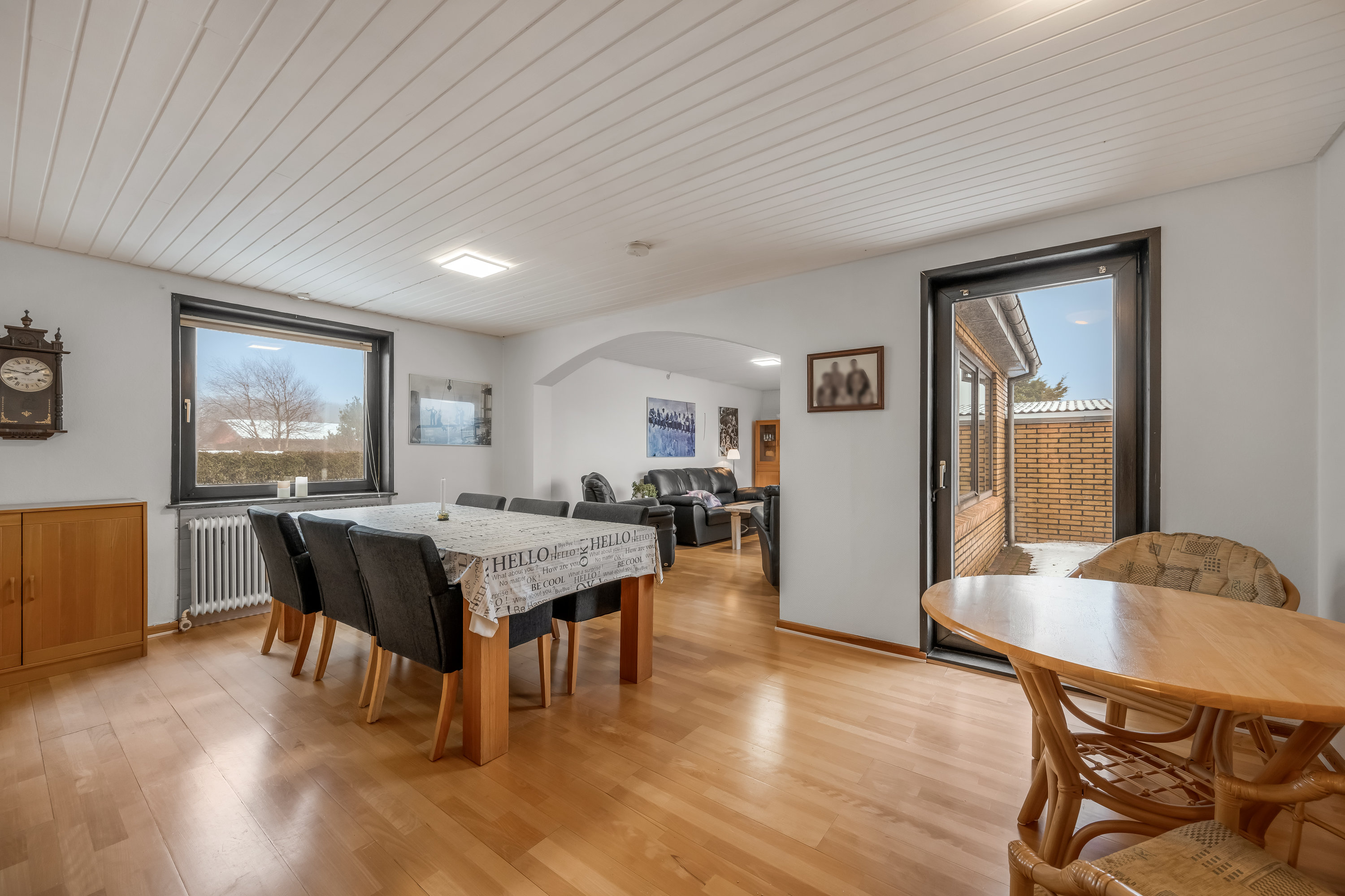 Fremhævet stue billede i fuldskærmstilstand. Billede af Anemonevej 12, 6950 Ringkøbing