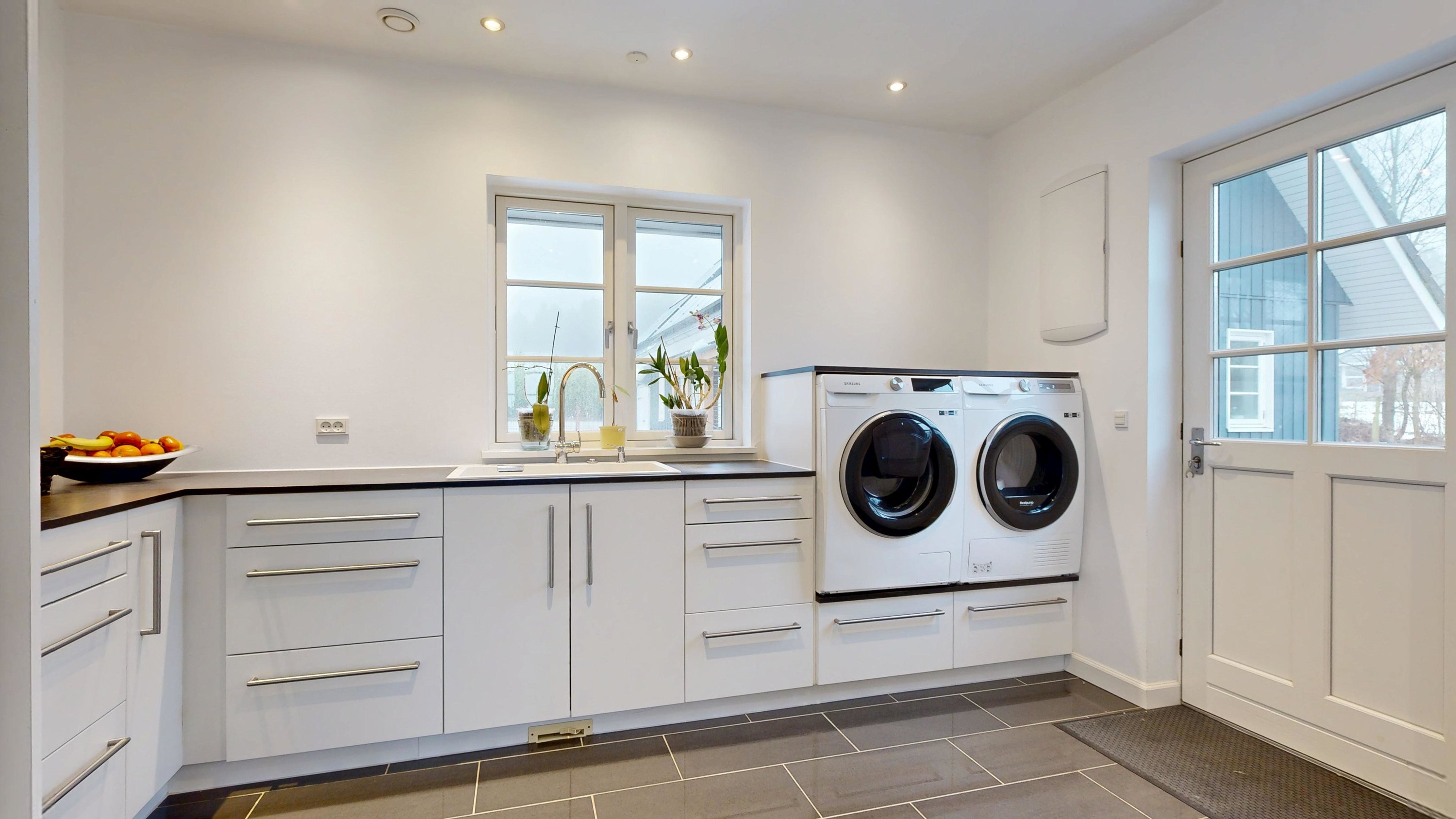 Fremhævet bryggers billede i fuldskærmstilstand. Billede af Fuglsangvej 3, Vinding, 8654 Bryrup