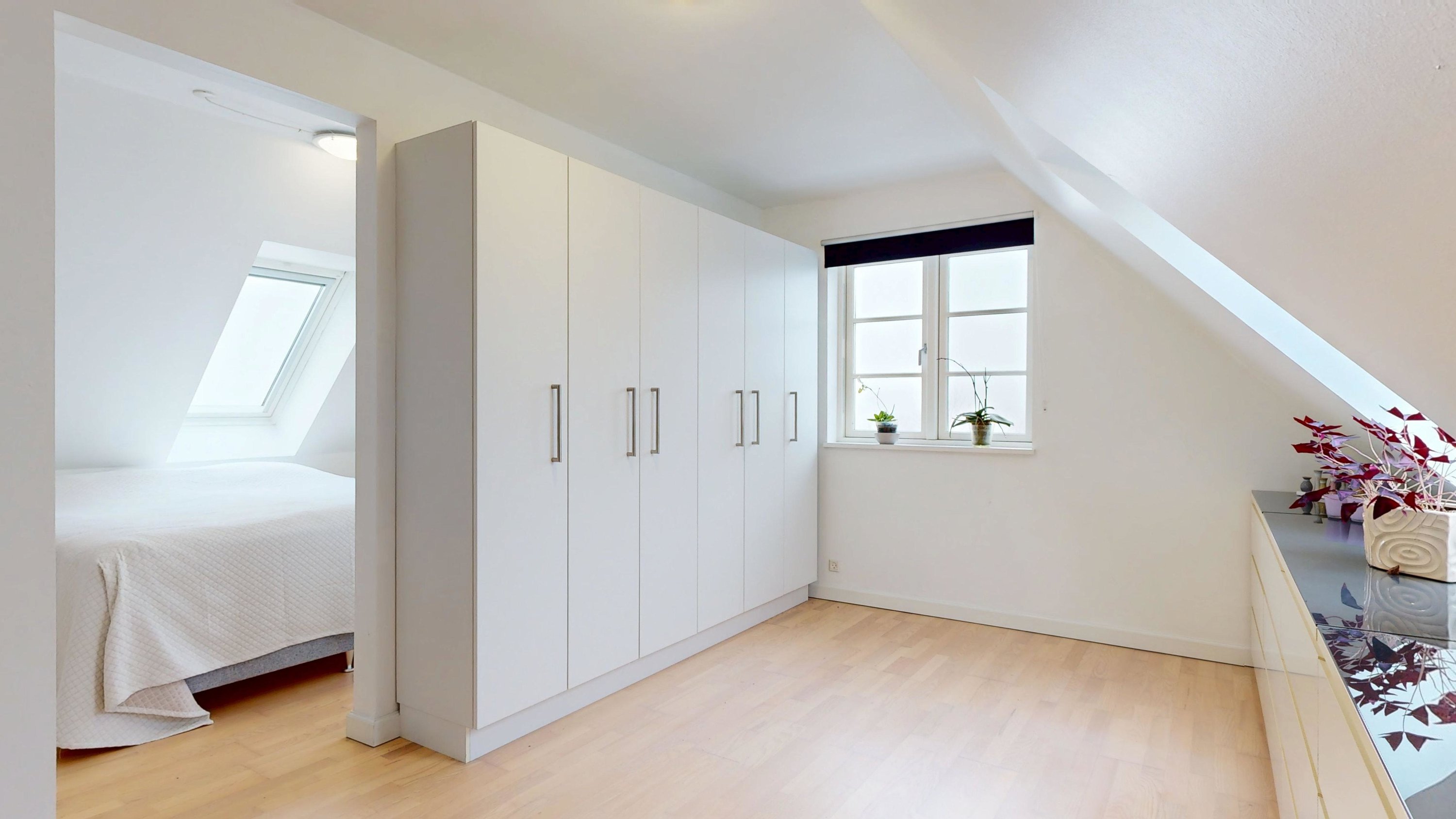 Fremhævet soveværelse billede i fuldskærmstilstand. Billede af Fuglsangvej 3, Vinding, 8654 Bryrup