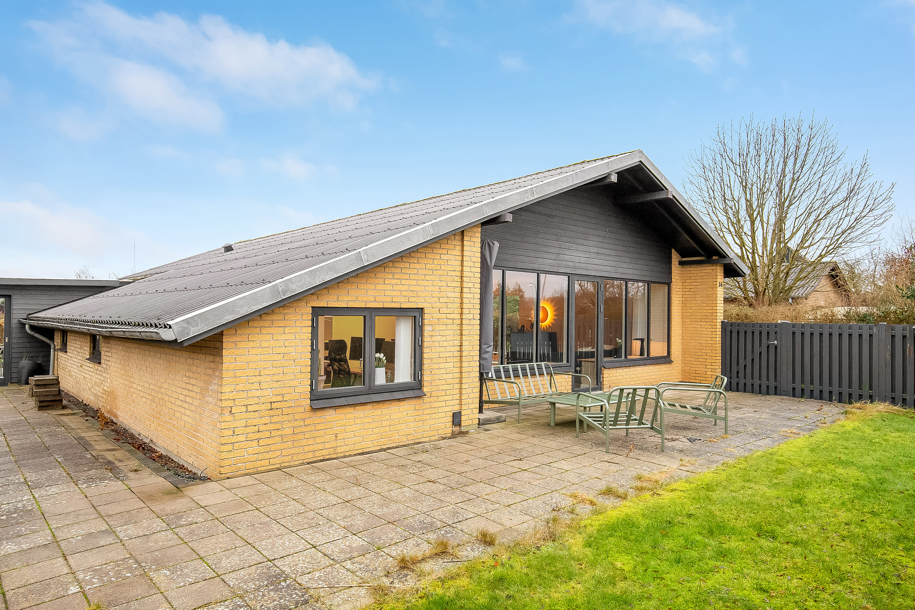 Fremhævet ejendommen billede i fuldskærmstilstand. Billede af Violvej 36, Søndermarken, 7100 Vejle