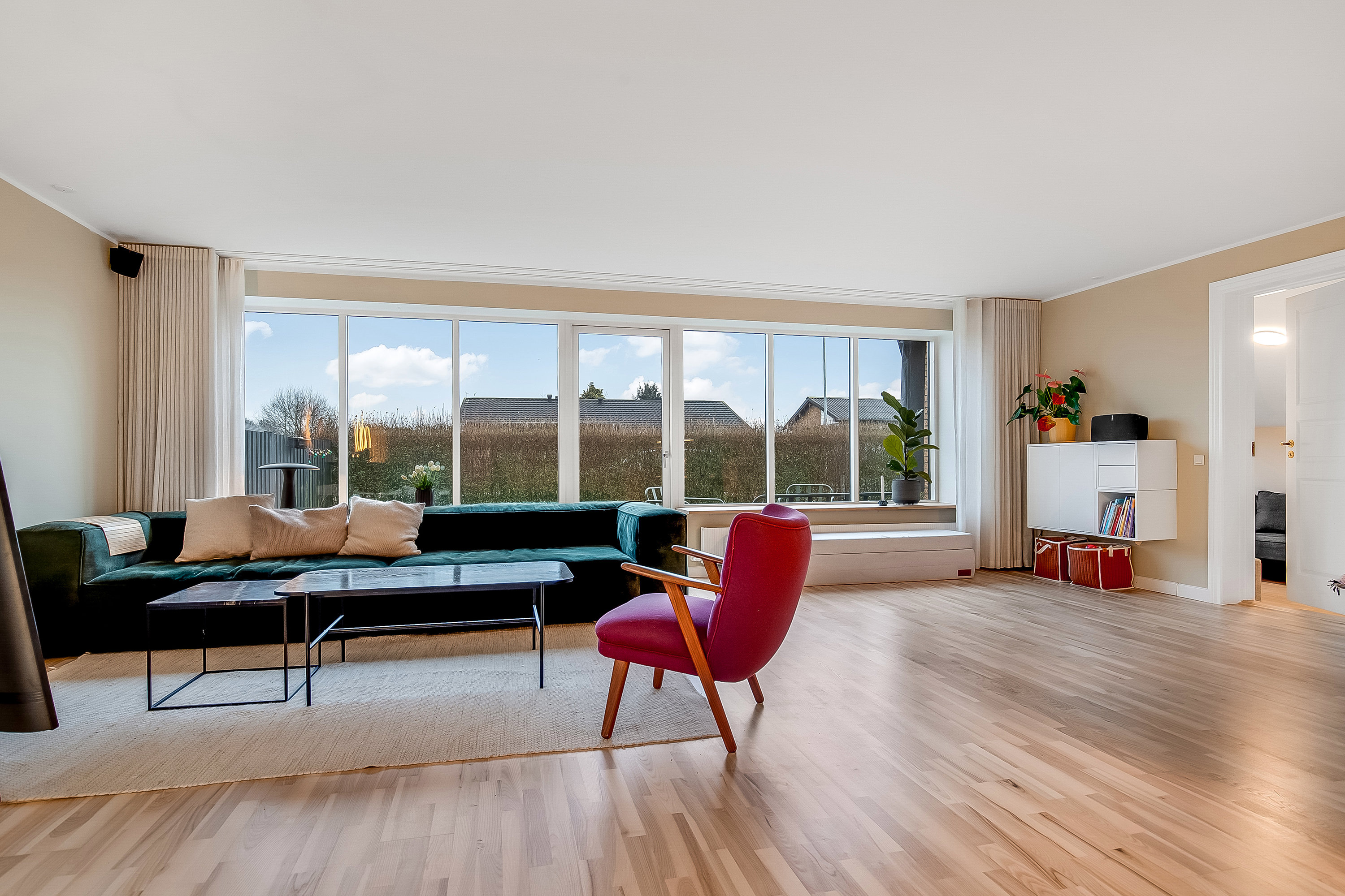 Fremhævet stue billede i fuldskærmstilstand. Billede af Violvej 36, Søndermarken, 7100 Vejle