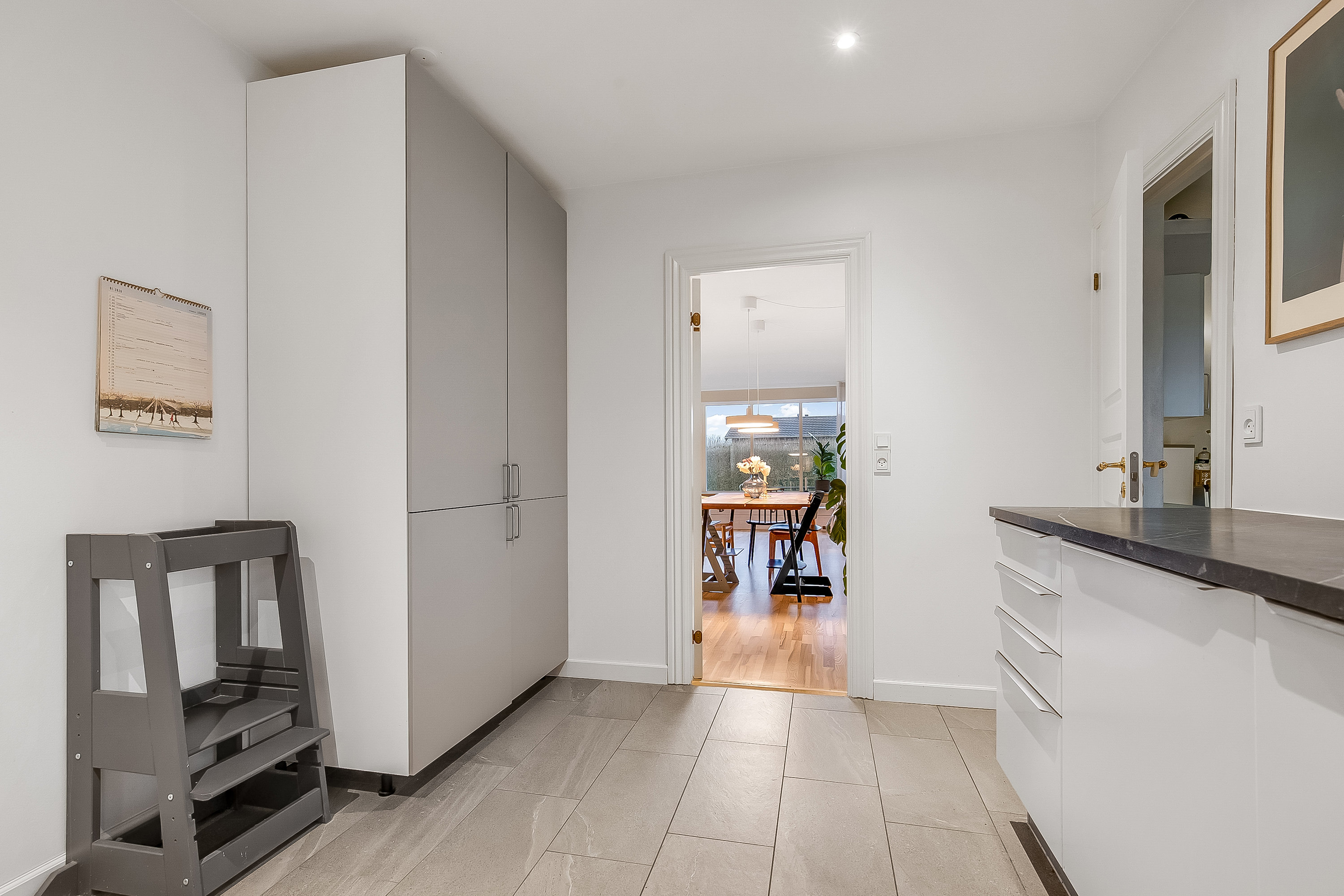 Fremhævet køkken billede i fuldskærmstilstand. Billede af Violvej 36, Søndermarken, 7100 Vejle