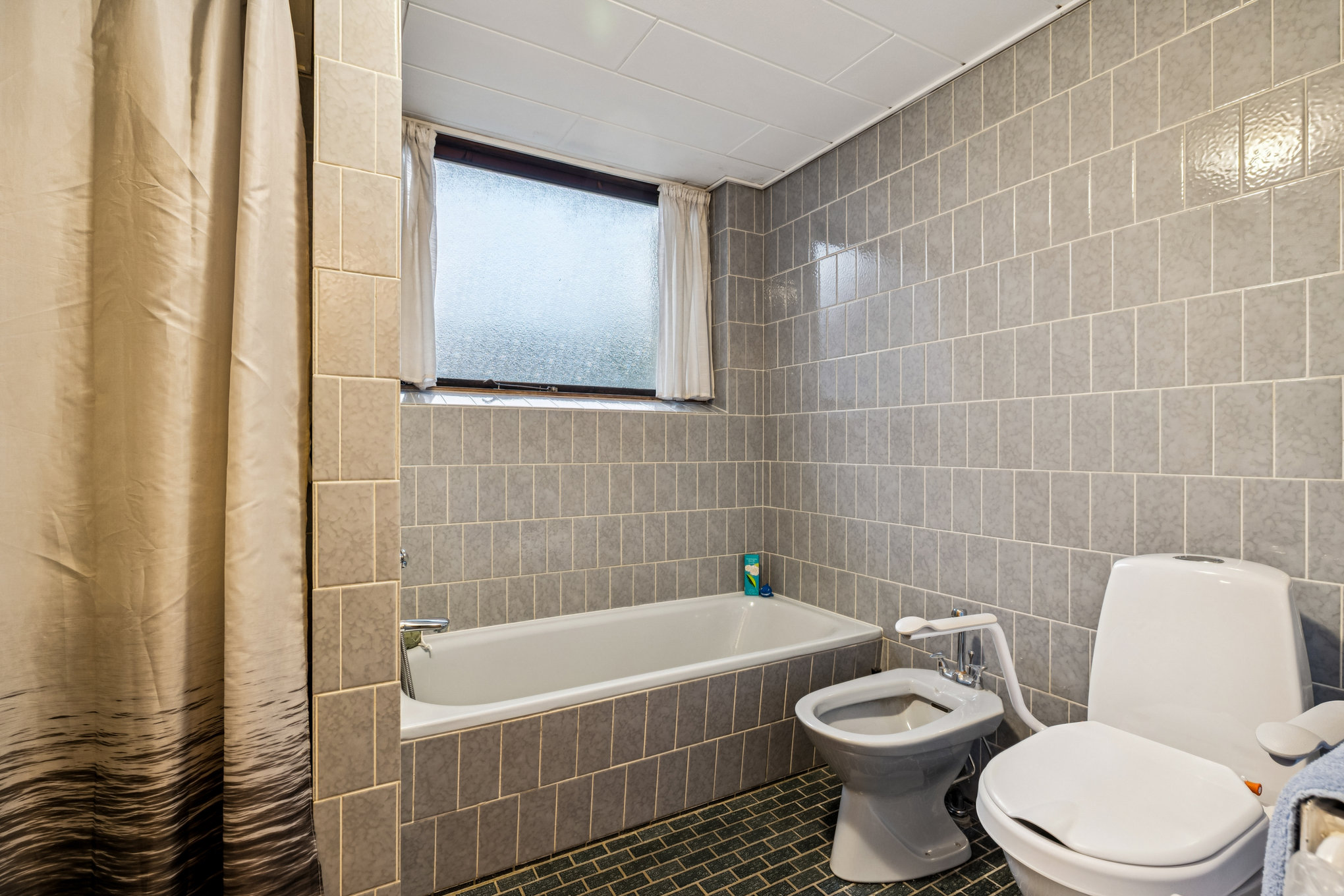 Fremhævet badeværelse billede i fuldskærmstilstand. Billede af Gazellevej 7, 8960 Randers SØ