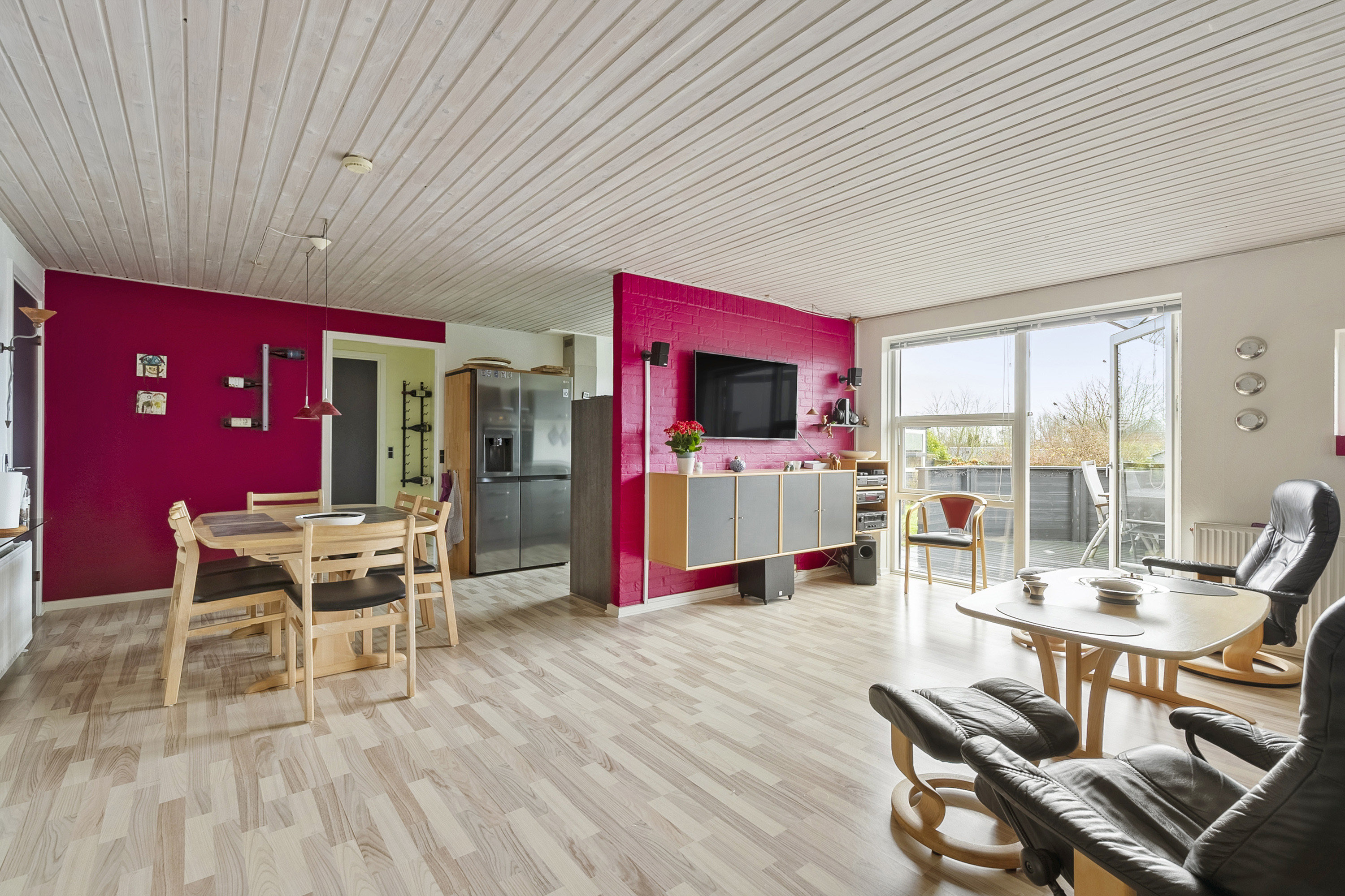 Fremhævet stue billede i fuldskærmstilstand. Billede af Pilegårdsvej 96, Kolt, 8361 Hasselager