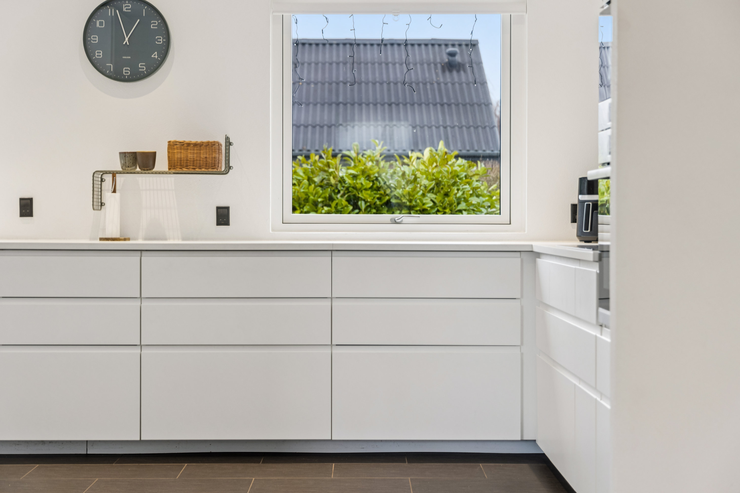 Fremhævet køkken billede i fuldskærmstilstand. Billede af Søndermarken 6, 9320 Hjallerup