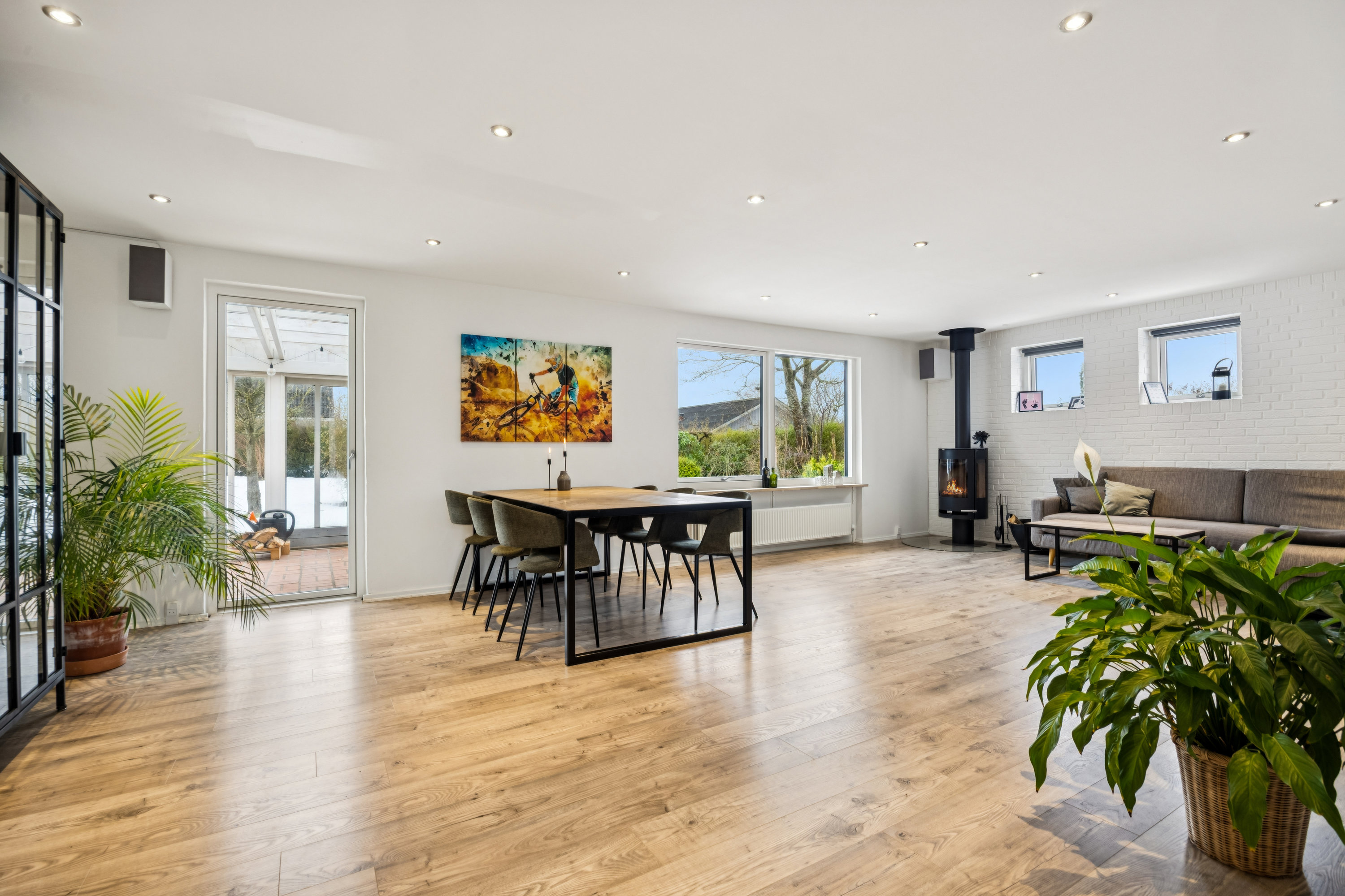 Fremhævet alrum billede i fuldskærmstilstand. Billede af Søndermarken 6, 9320 Hjallerup