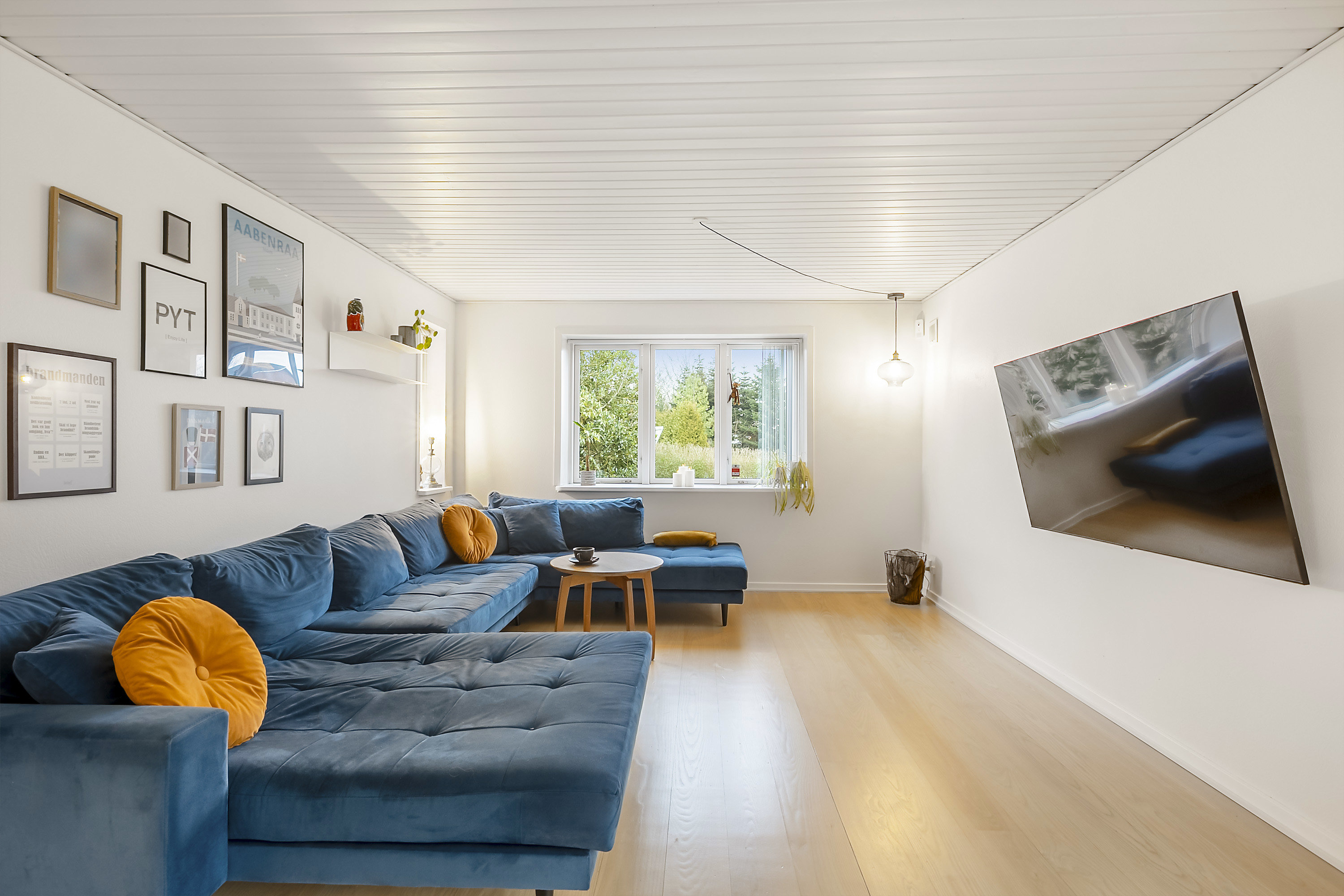 Fremhævet stue billede i fuldskærmstilstand. Billede af Hærvejen 90, 6230 Rødekro