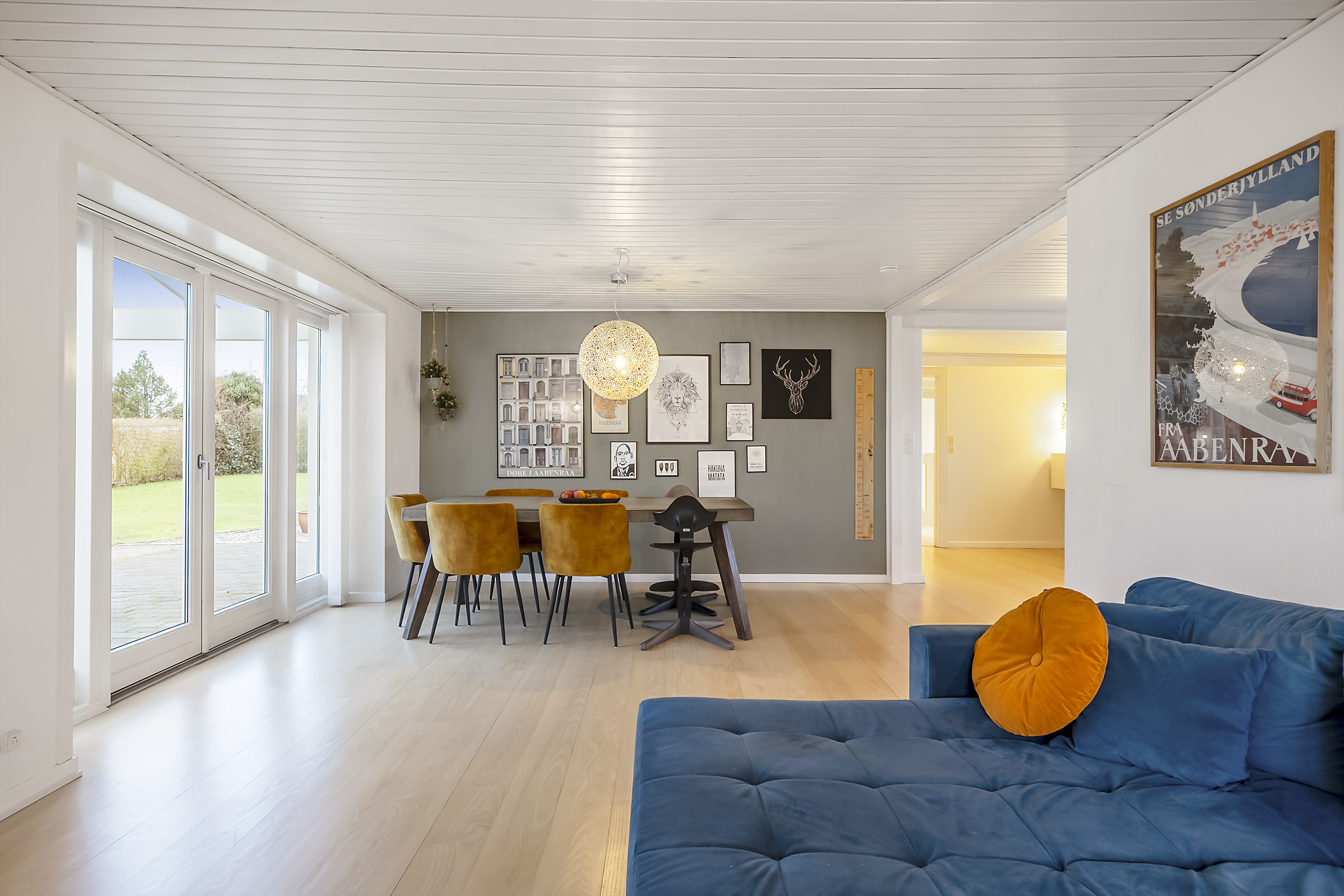 Fremhævet stue billede i fuldskærmstilstand. Billede af Hærvejen 90, 6230 Rødekro