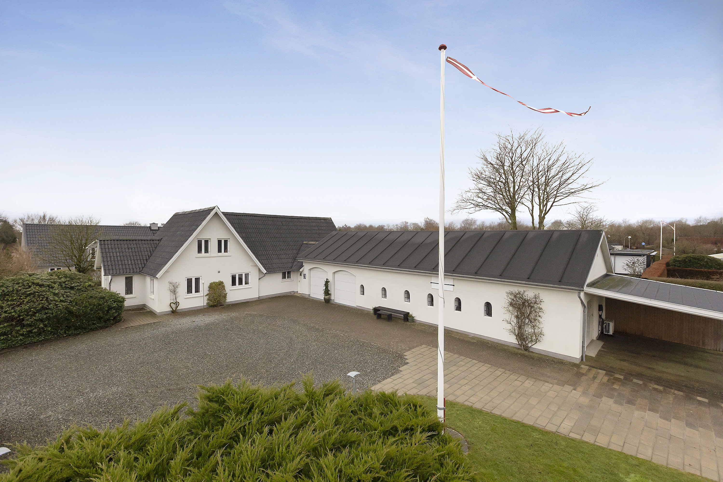 Villa: Ejendommen på Hærvejen 90, 6230 Rødekro