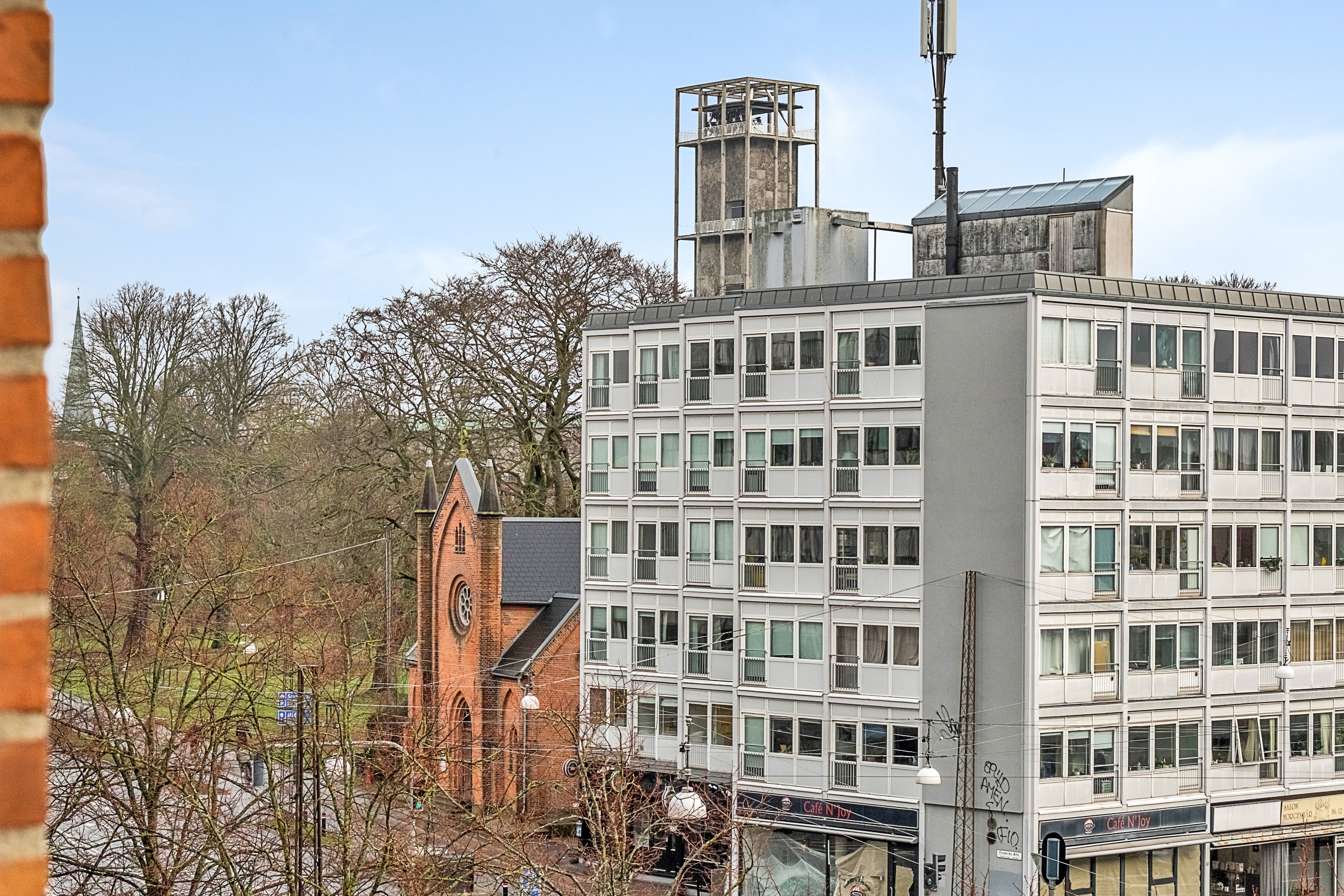 Fremhævet udsigt billede i fuldskærmstilstand. Billede af Frederiks Allé 28, 3. e., 8000 Aarhus C