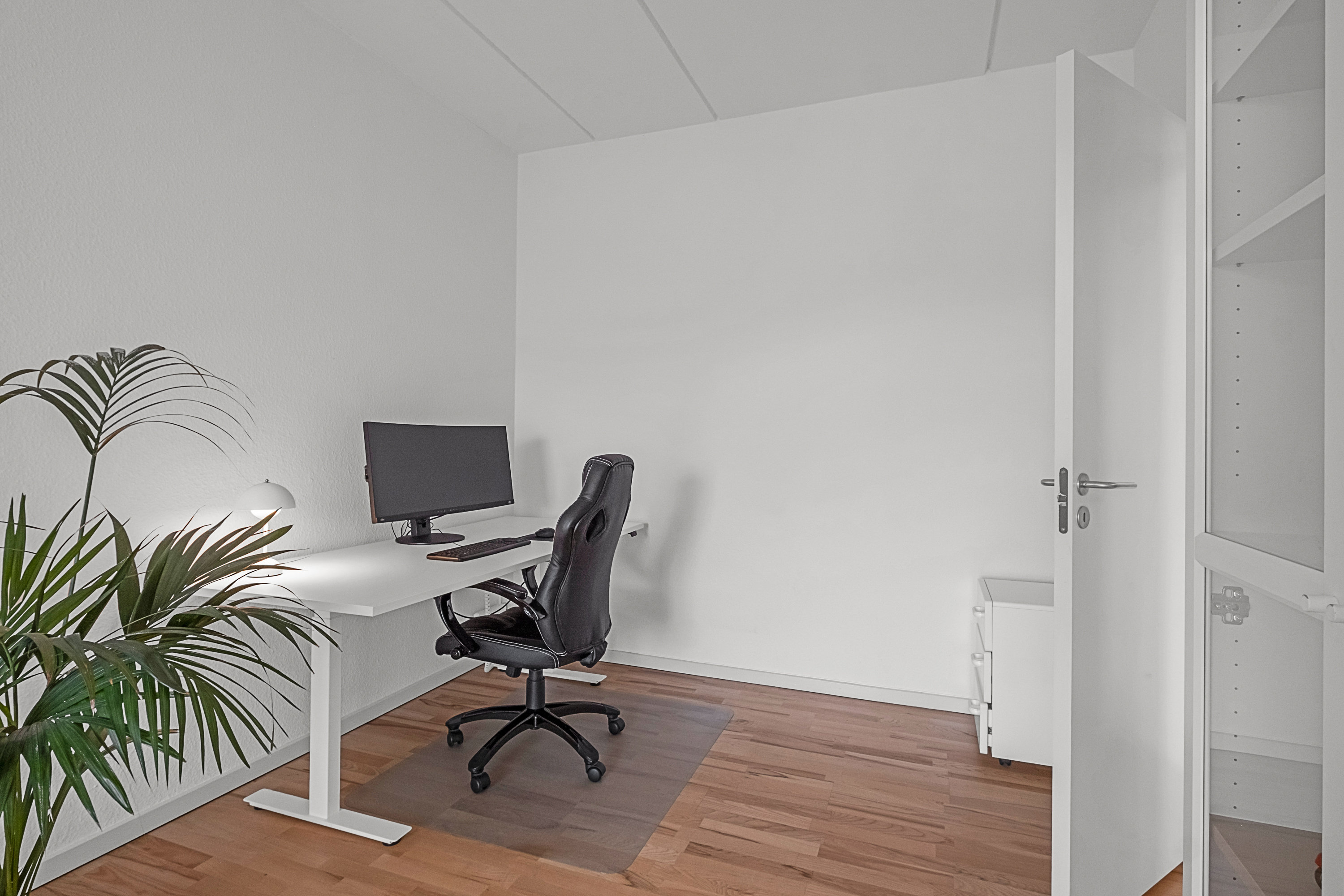 Fremhævet stue billede i fuldskærmstilstand. Billede af Frederiks Allé 28, 3. e., 8000 Aarhus C