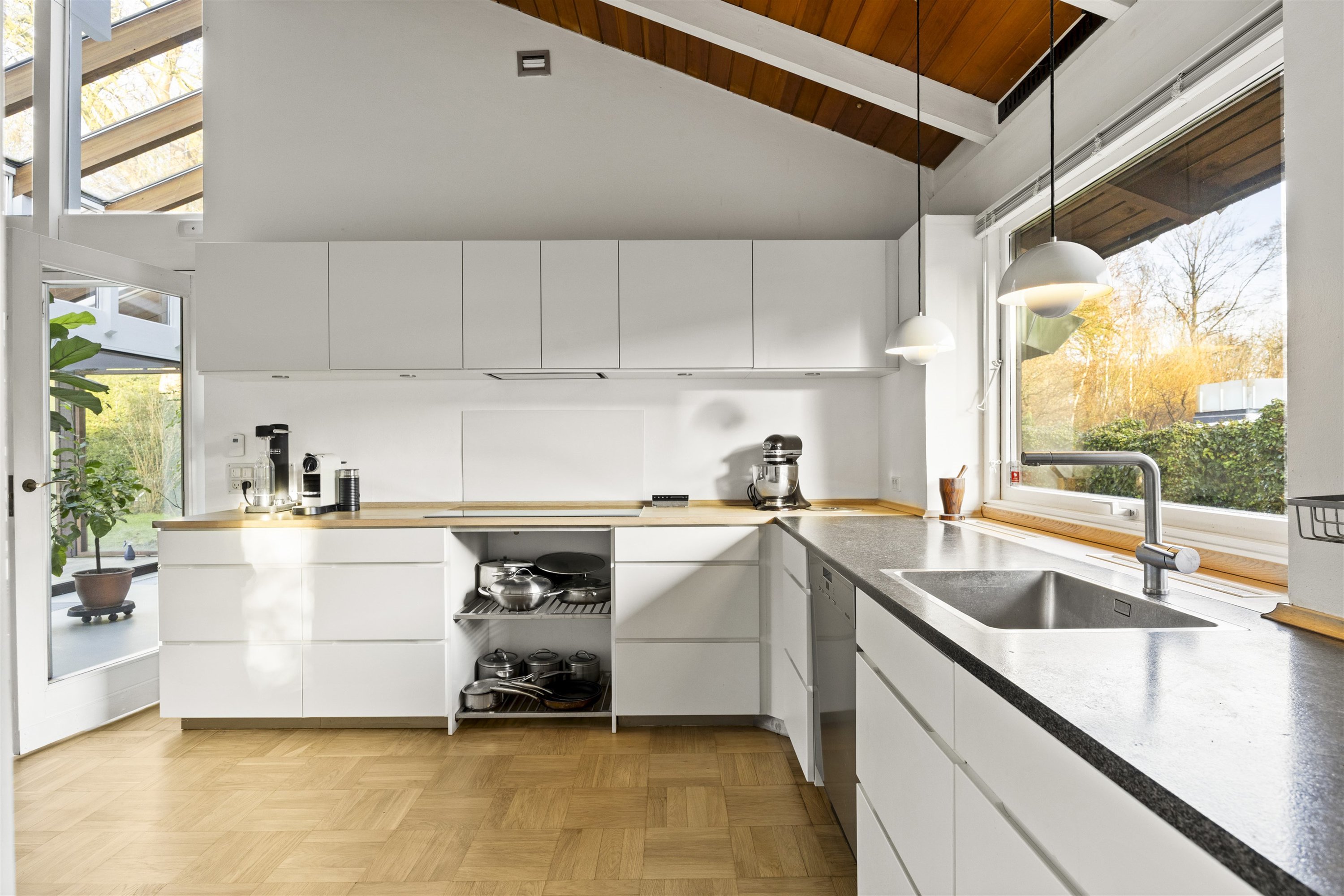 Fremhævet andet billede i fuldskærmstilstand. Billede af Parkovsvej 57B, 2820 Gentofte