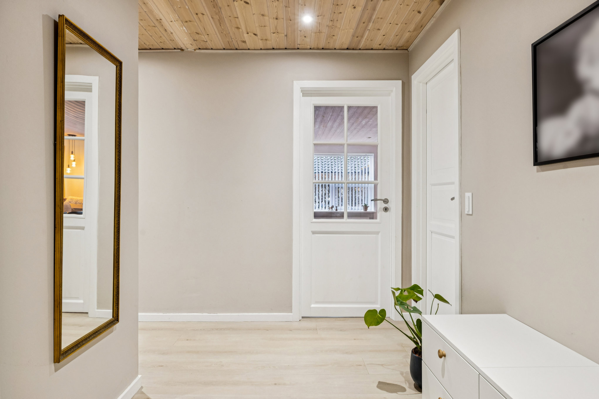 Fremhævet værelse billede i fuldskærmstilstand. Billede af Godthåbsvej 14, 8960 Randers SØ