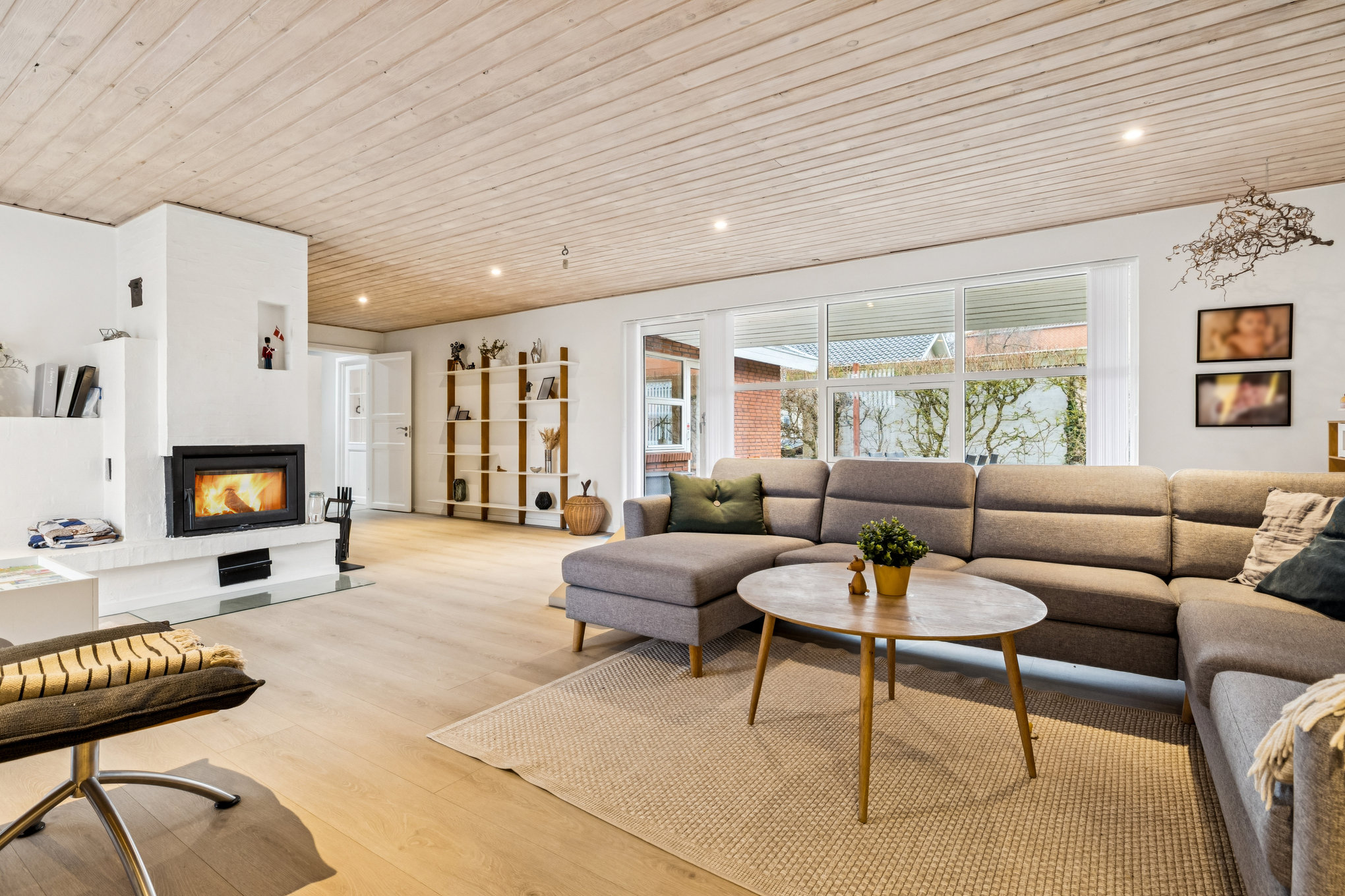 Fremhævet stue billede i fuldskærmstilstand. Billede af Godthåbsvej 14, 8960 Randers SØ