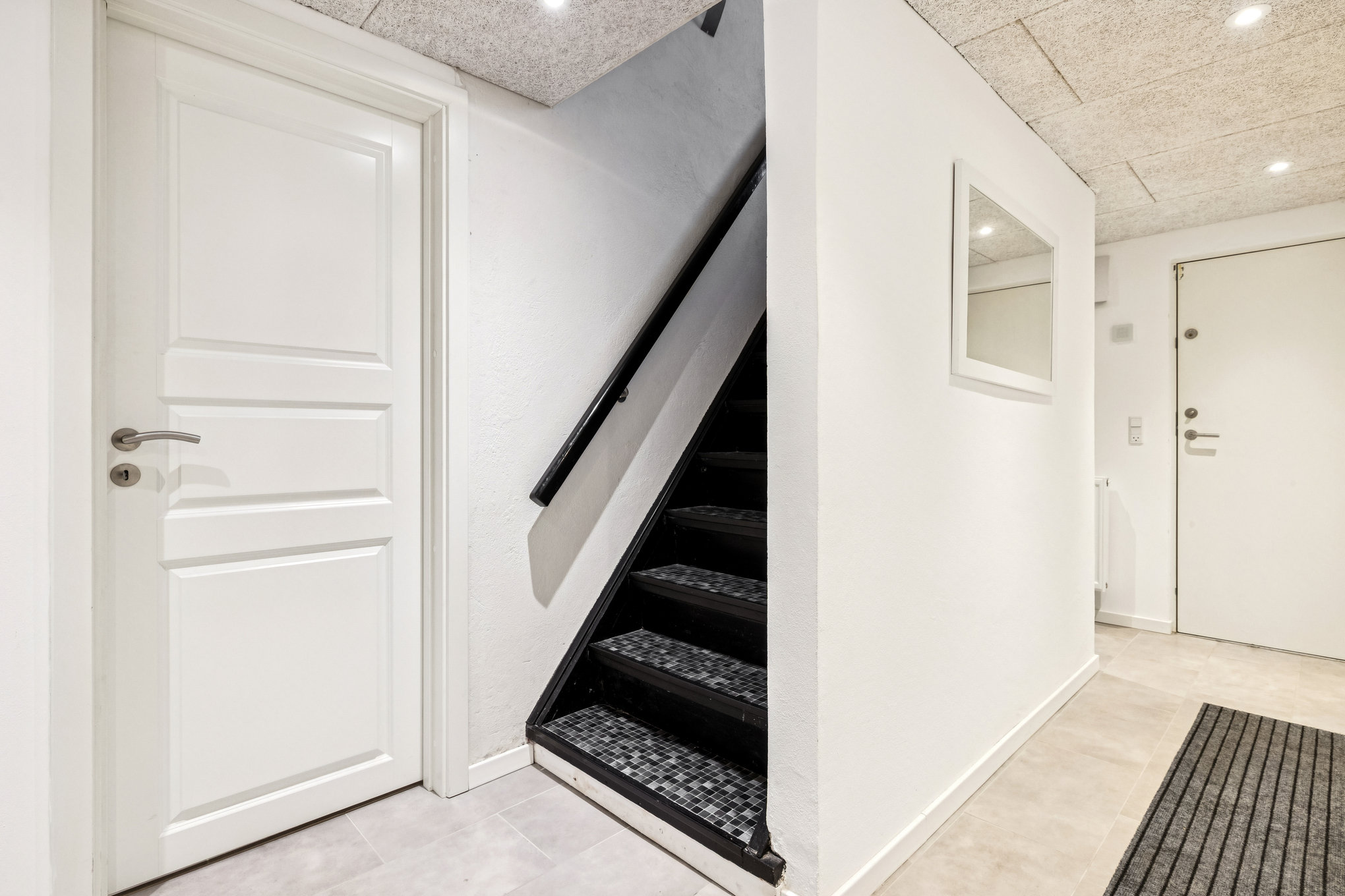 Fremhævet gang billede i fuldskærmstilstand. Billede af Godthåbsvej 14, 8960 Randers SØ