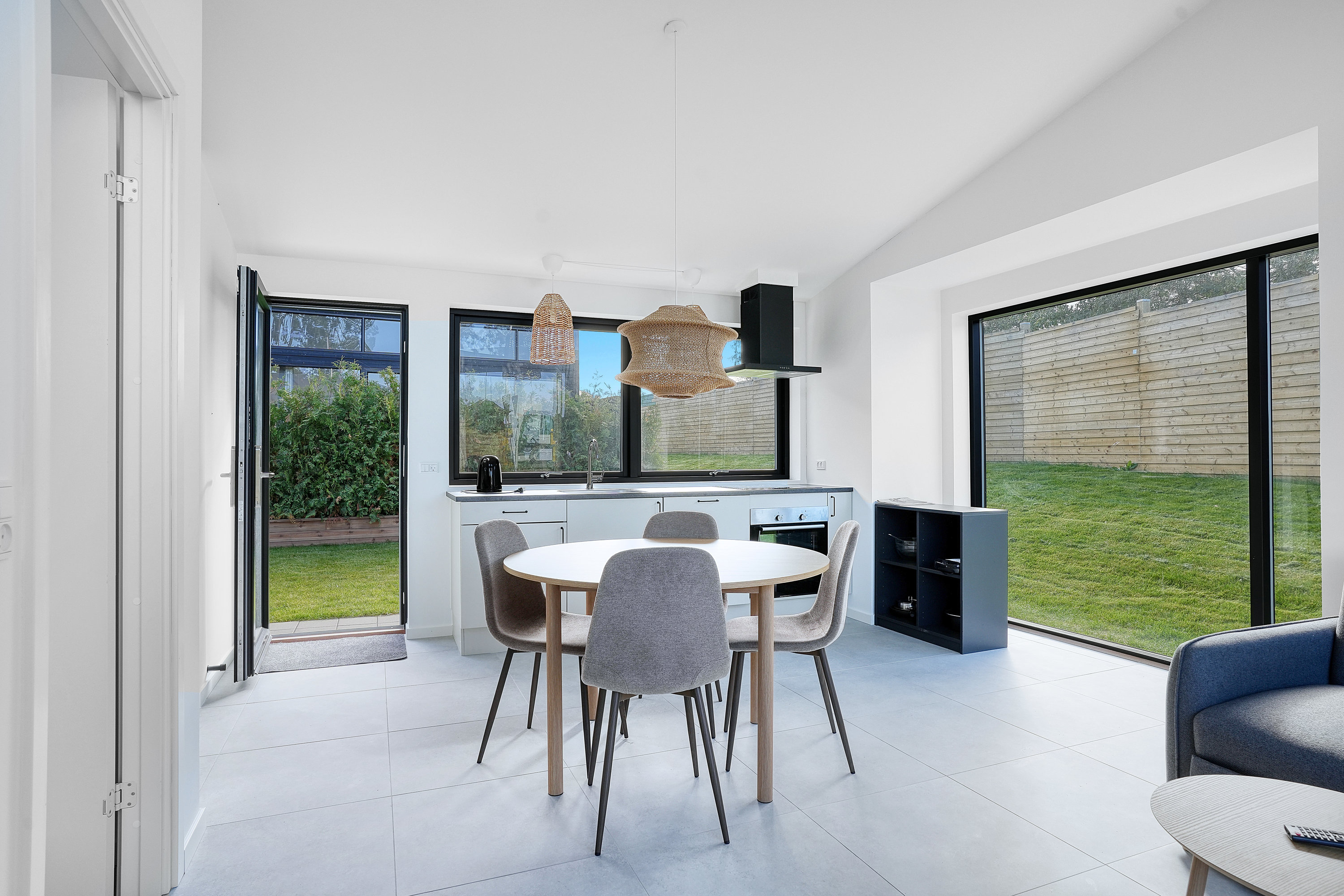 Miniaturebillede 1: køkken/alrum. Billede af Feriebyen 26, 3250 Gilleleje