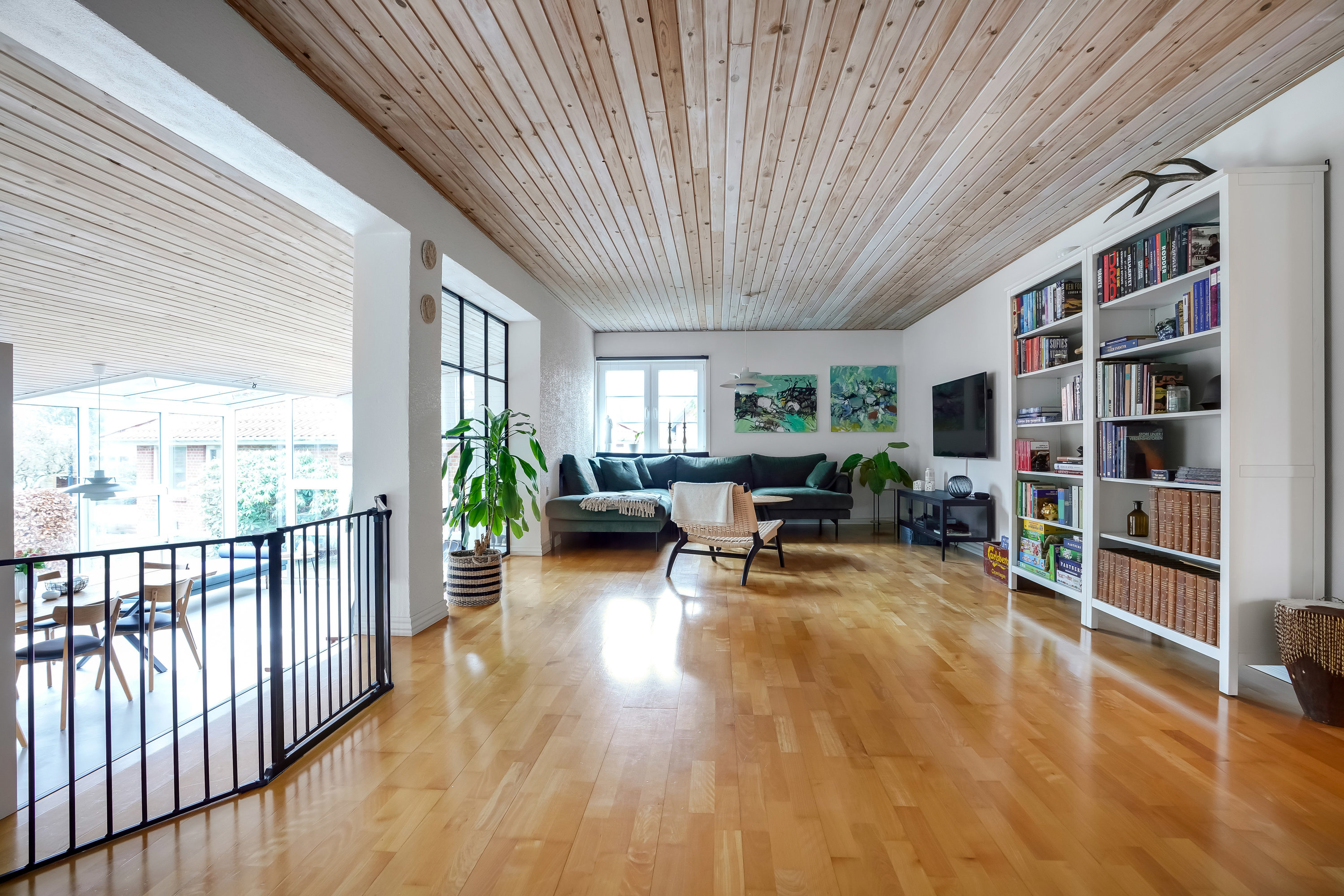 Fremhævet stue billede i fuldskærmstilstand. Billede af Strandvejen 15, 6840 Oksbøl