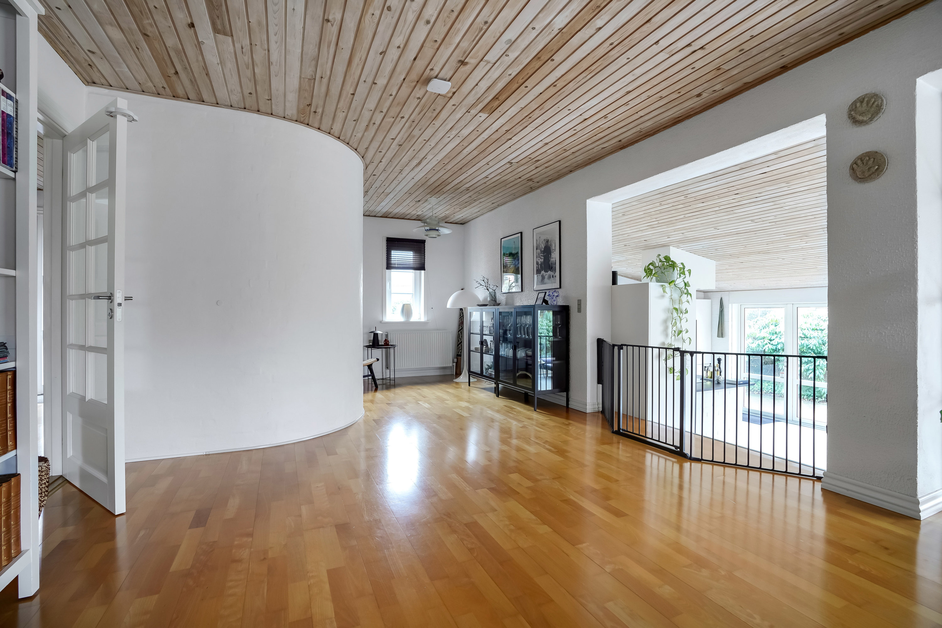 Fremhævet stue billede i fuldskærmstilstand. Billede af Strandvejen 15, 6840 Oksbøl