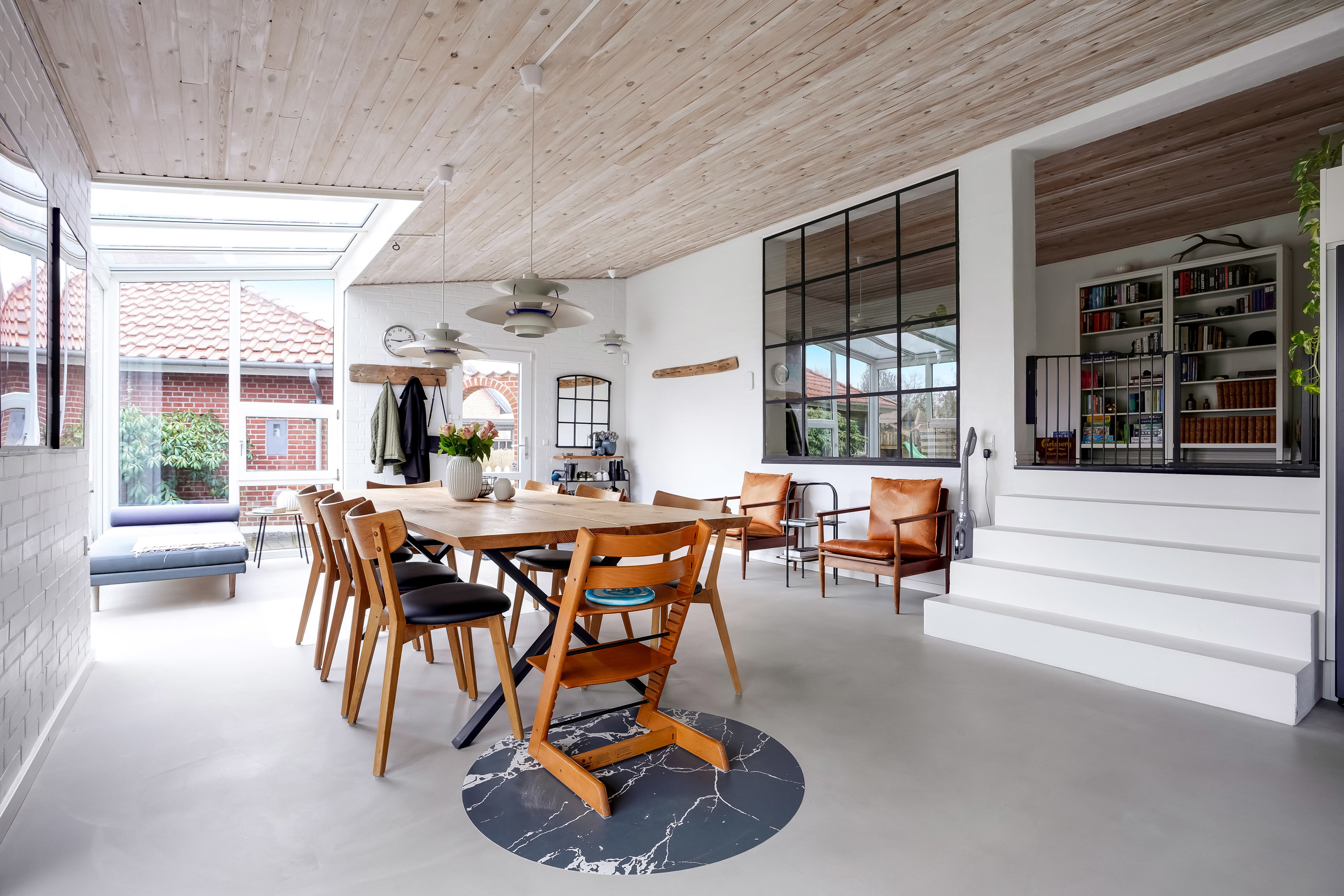 Fremhævet stue billede i fuldskærmstilstand. Billede af Strandvejen 15, 6840 Oksbøl