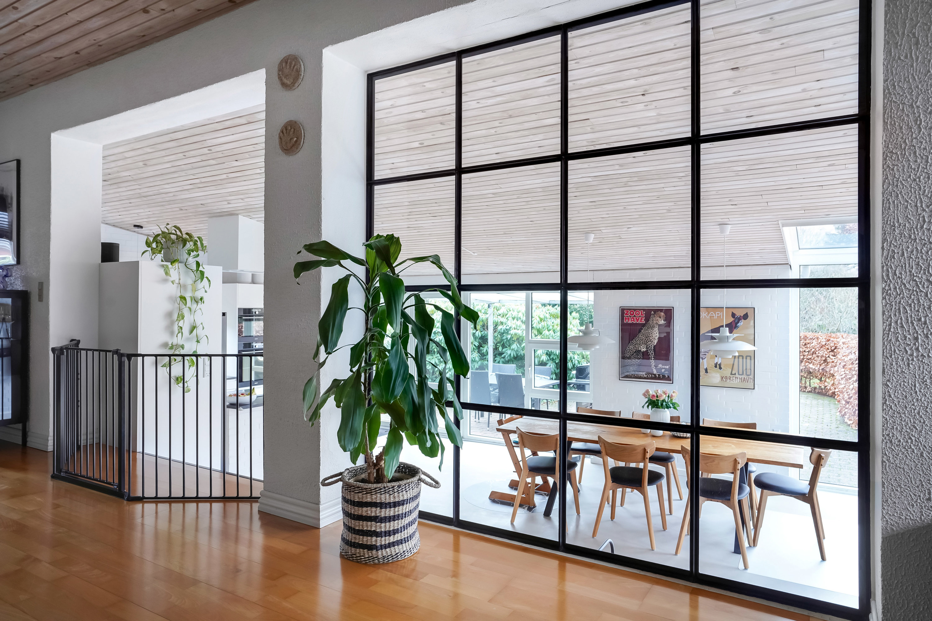 Fremhævet stue billede i fuldskærmstilstand. Billede af Strandvejen 15, 6840 Oksbøl