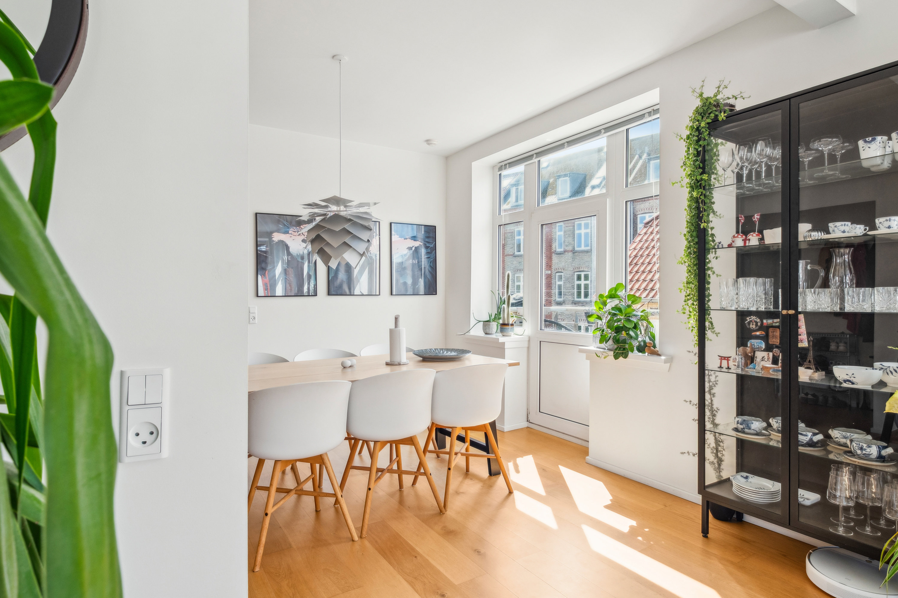 Fremhævet stue billede i fuldskærmstilstand. Billede af Østergravensgade 9, 2. th., 9000 Aalborg