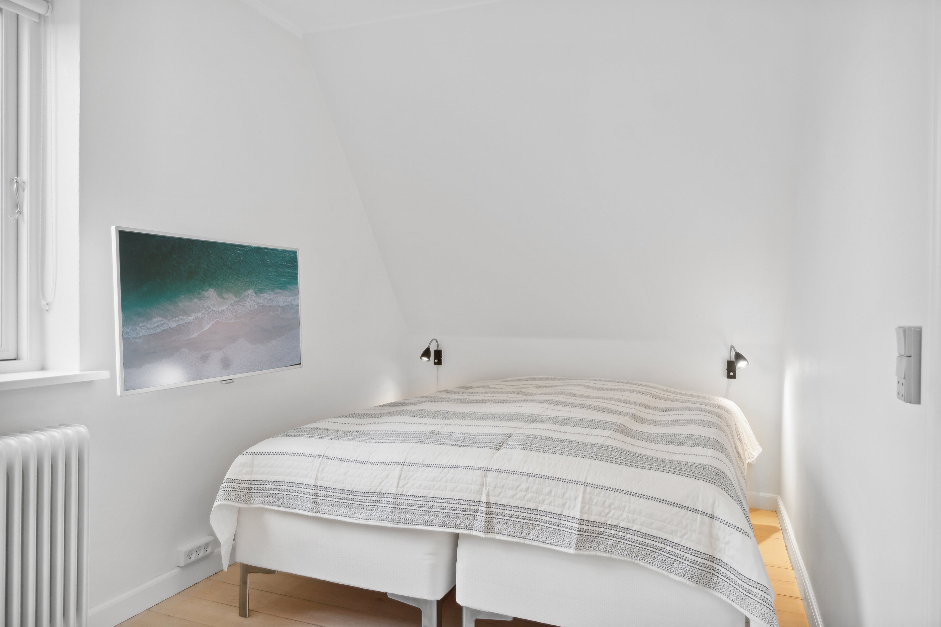 Fremhævet soveværelse billede i fuldskærmstilstand. Billede af Dr Egedesvej 1, 4500 Nykøbing Sj