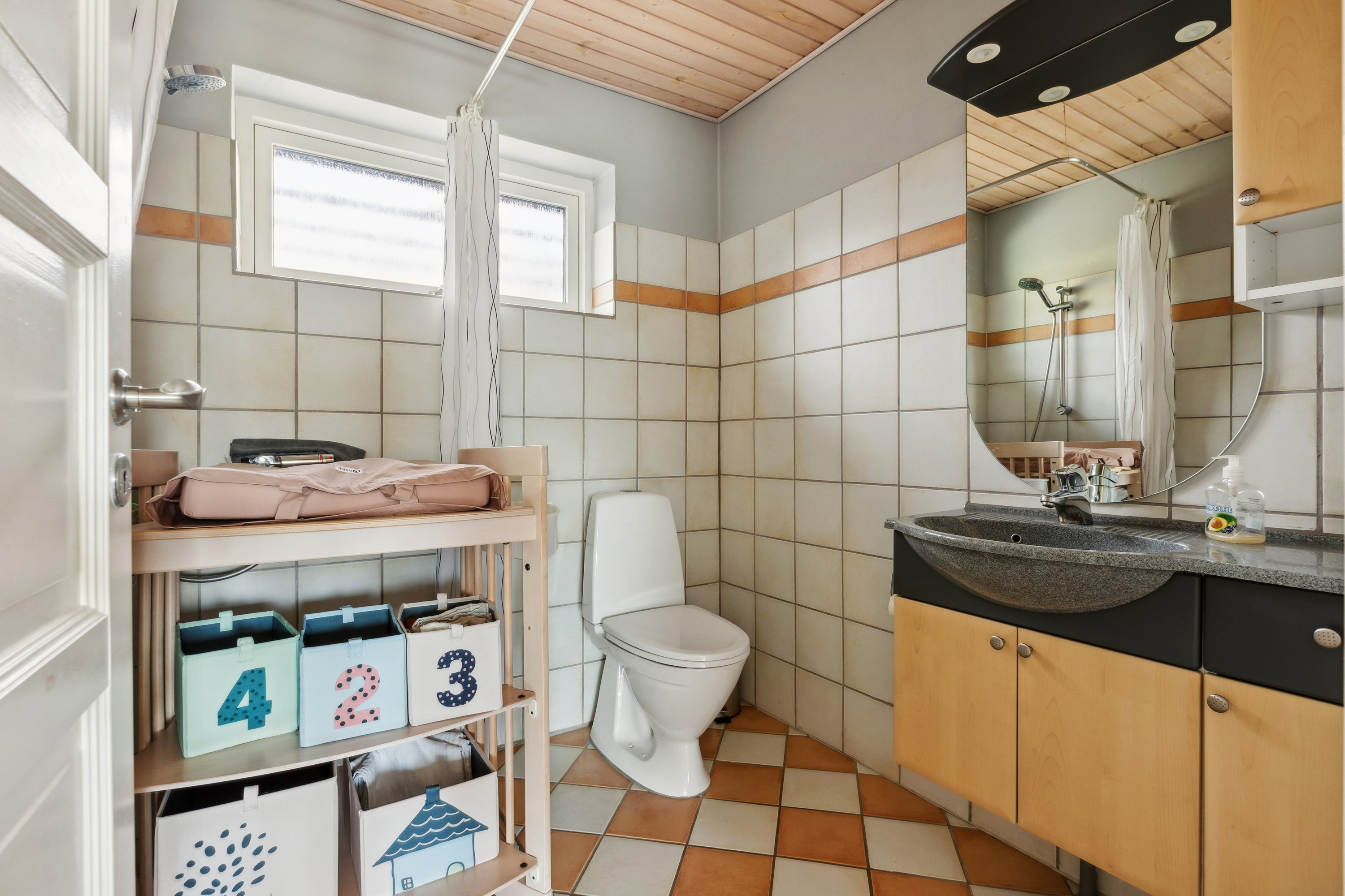 Fremhævet  billede i fuldskærmstilstand. Billede af Suezvej 36, 2770 Kastrup