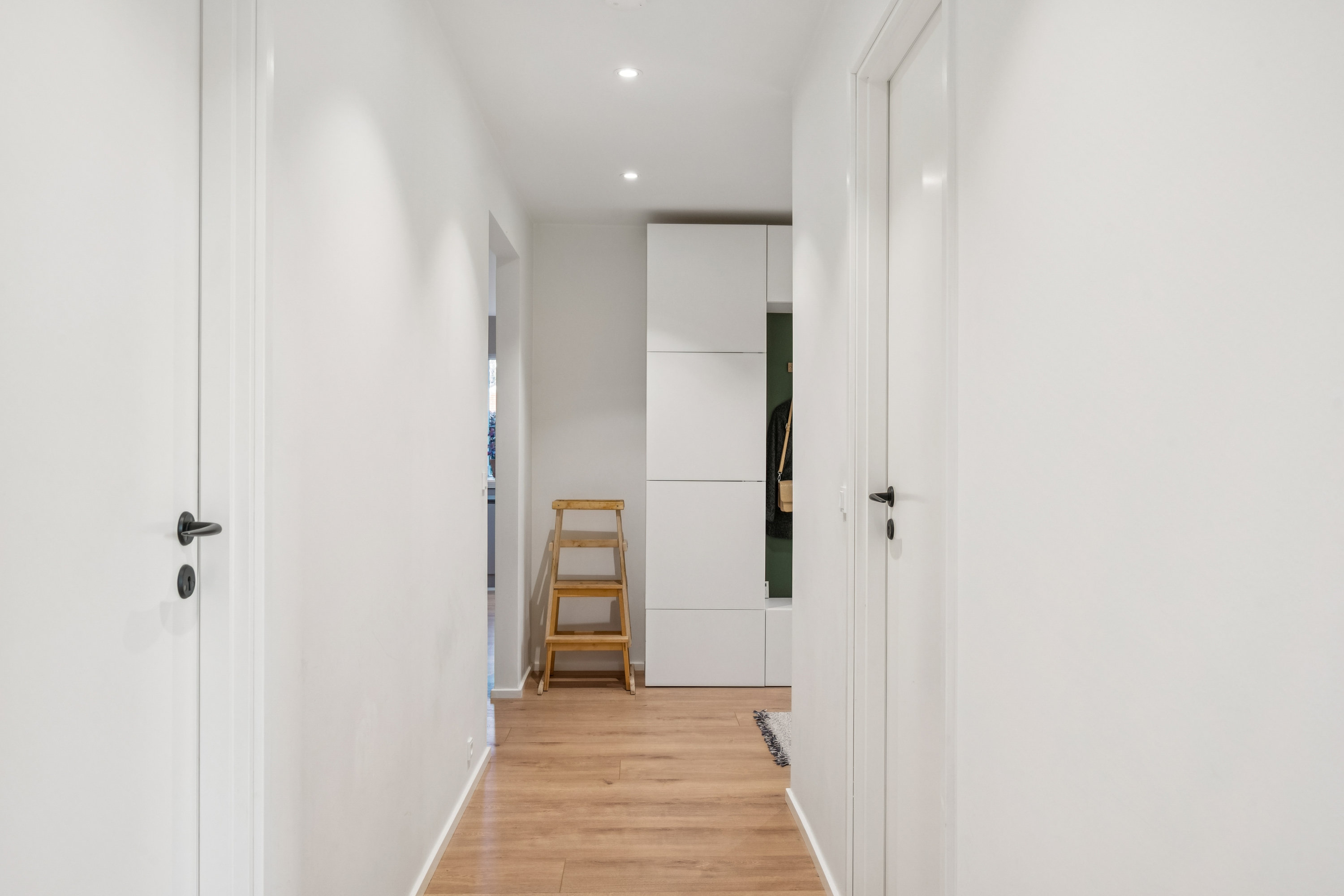 Fremhævet gang billede i fuldskærmstilstand. Billede af Lupinvej 6, 8382 Hinnerup