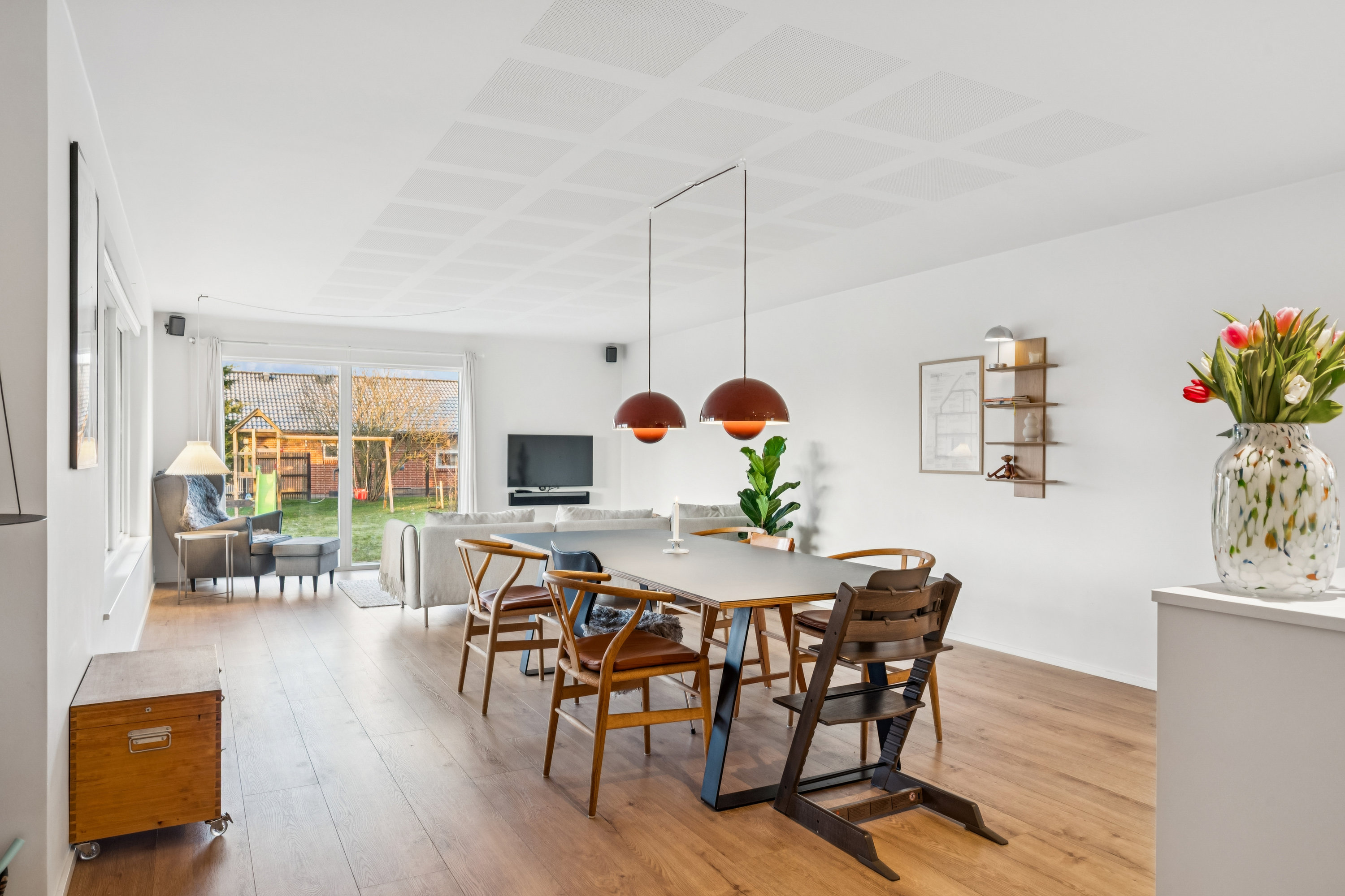 Fremhævet stue billede i fuldskærmstilstand. Billede af Lupinvej 6, 8382 Hinnerup