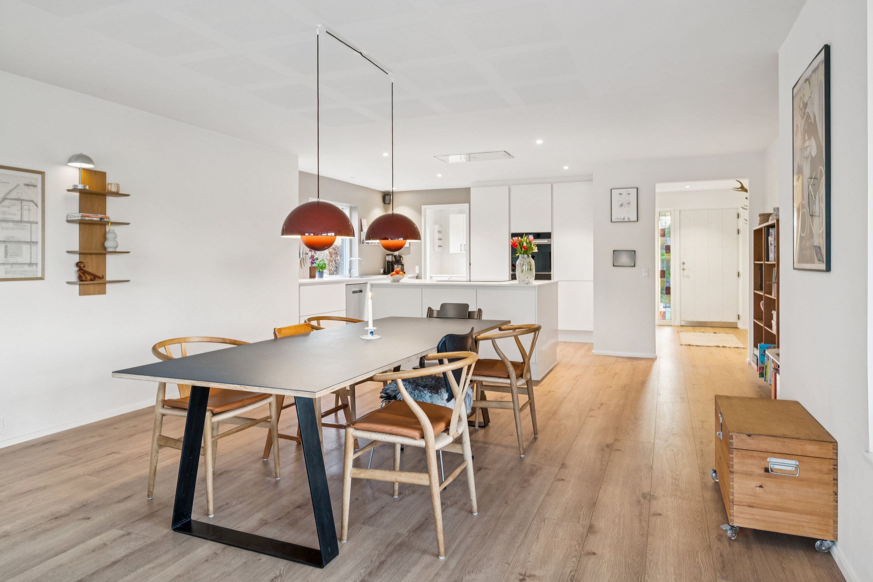 Fremhævet spisestue billede i fuldskærmstilstand. Billede af Lupinvej 6, 8382 Hinnerup