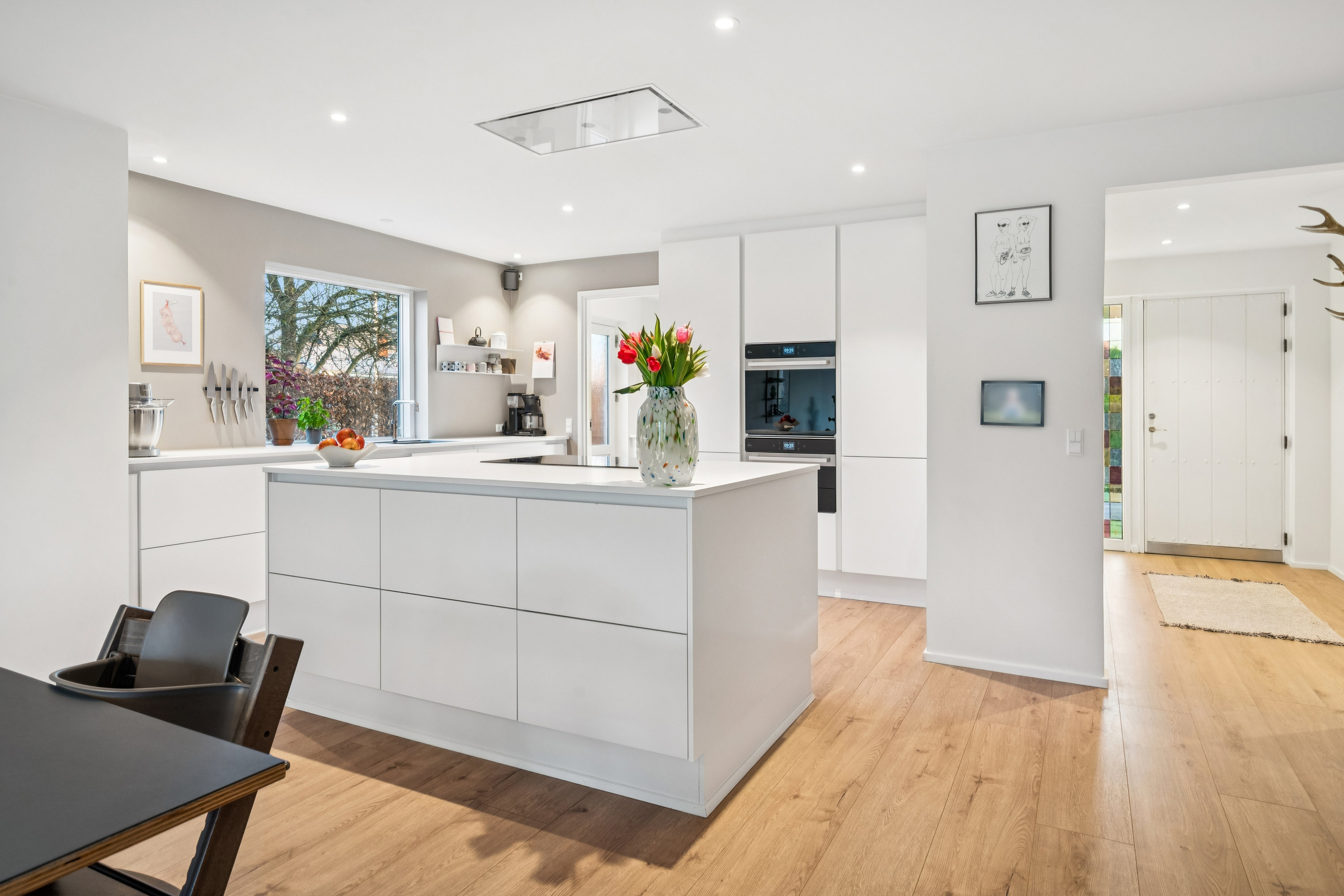 Fremhævet køkken billede i fuldskærmstilstand. Billede af Lupinvej 6, 8382 Hinnerup