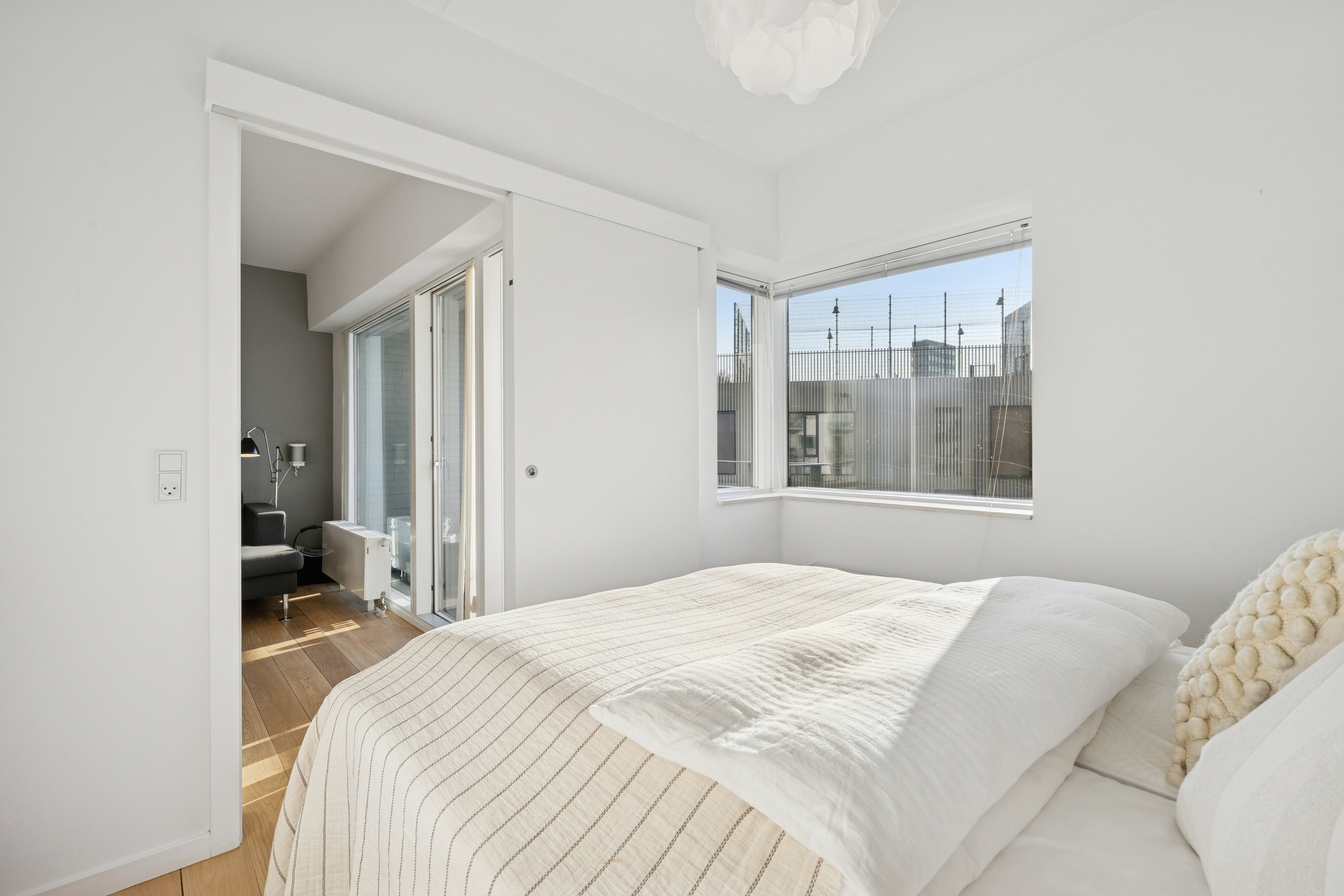 Fremhævet soveværelse billede i fuldskærmstilstand. Billede af Jens Otto Krags Gade 2, 4. th., 2300 København S