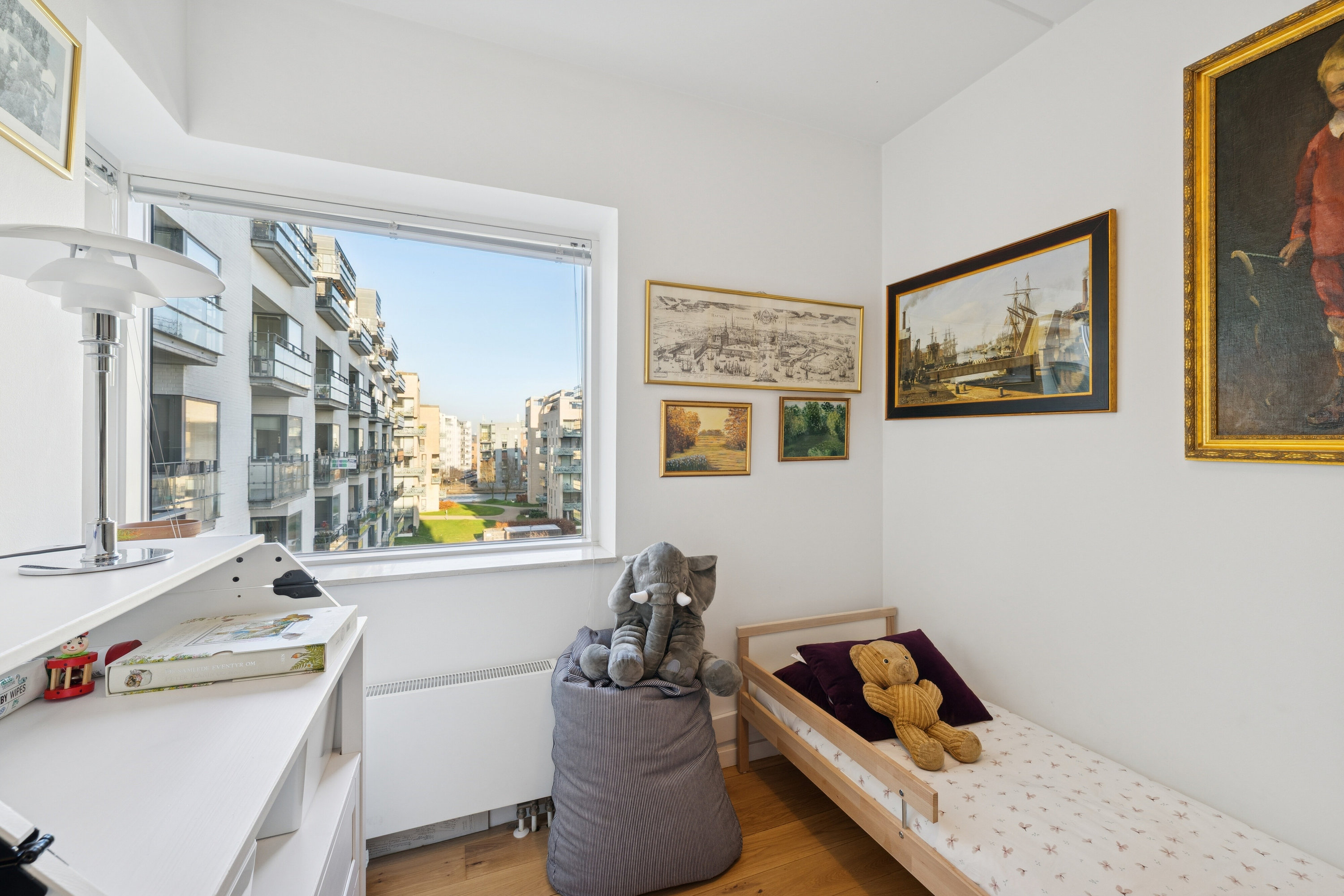 Fremhævet soveværelse billede i fuldskærmstilstand. Billede af Jens Otto Krags Gade 2, 4. th., 2300 København S