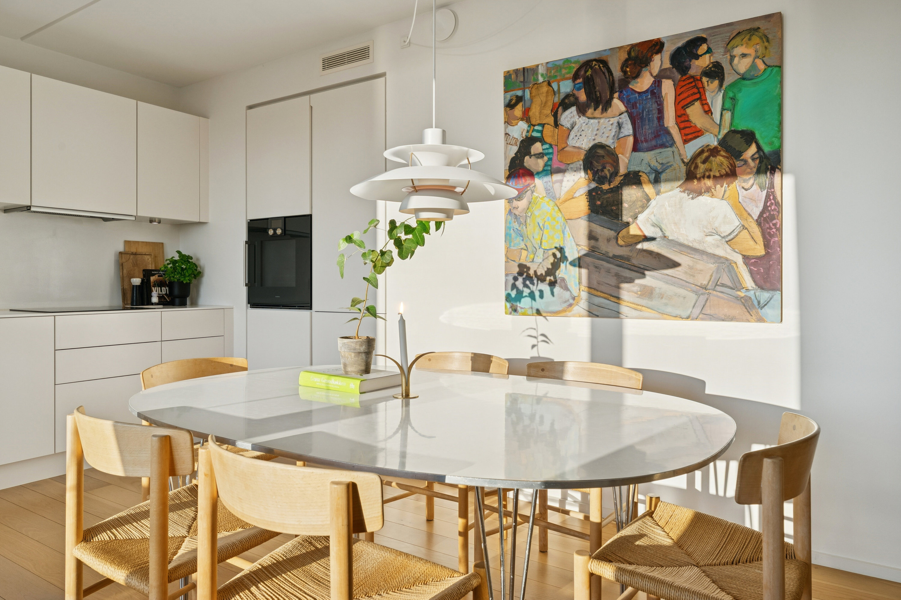 Fremhævet spisestue billede i fuldskærmstilstand. Billede af Islands Brygge 38D, 6. th., 2300 København S