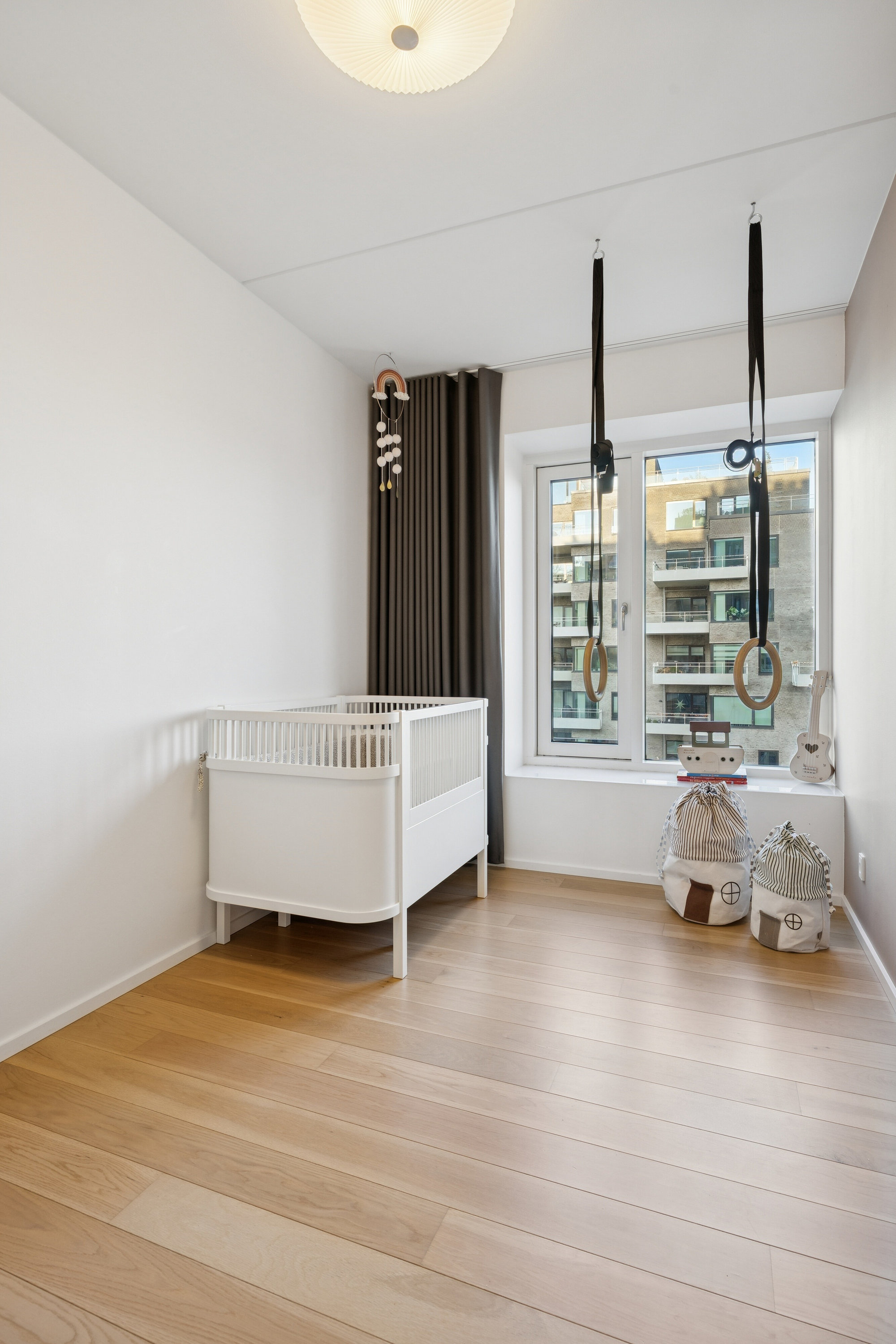 Fremhævet børneværelse billede i fuldskærmstilstand. Billede af Islands Brygge 38D, 6. th., 2300 København S