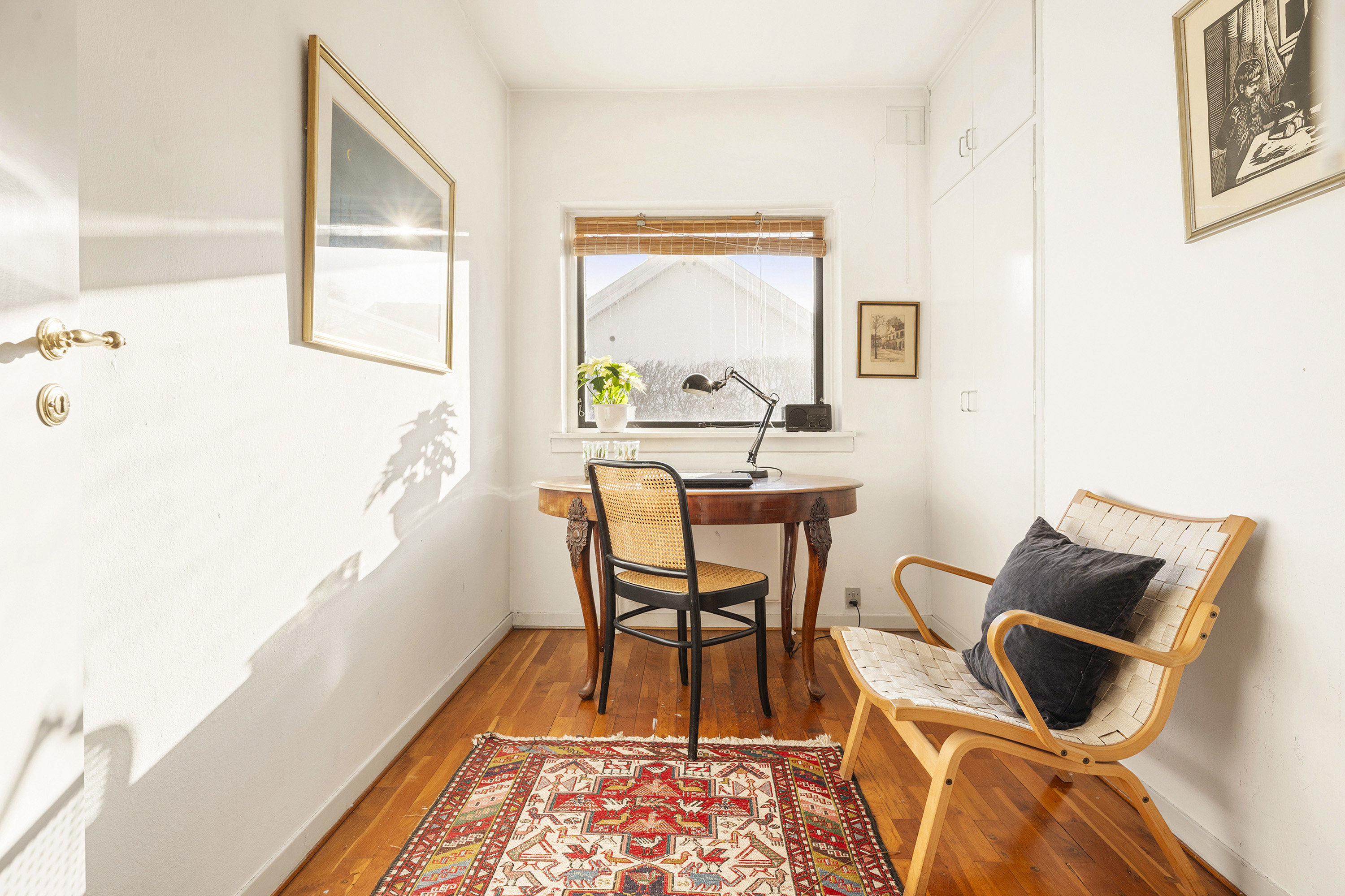 Fremhævet kontor billede i fuldskærmstilstand. Billede af Skovlybakken 5, Øverød, 2840 Holte