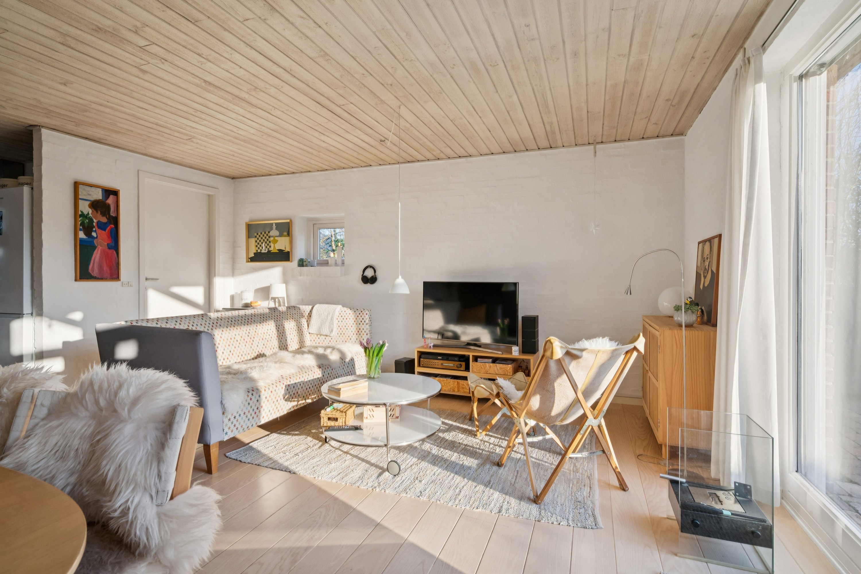 Fremhævet stue billede i fuldskærmstilstand. Billede af Hybenvej 7B, 8240 Risskov