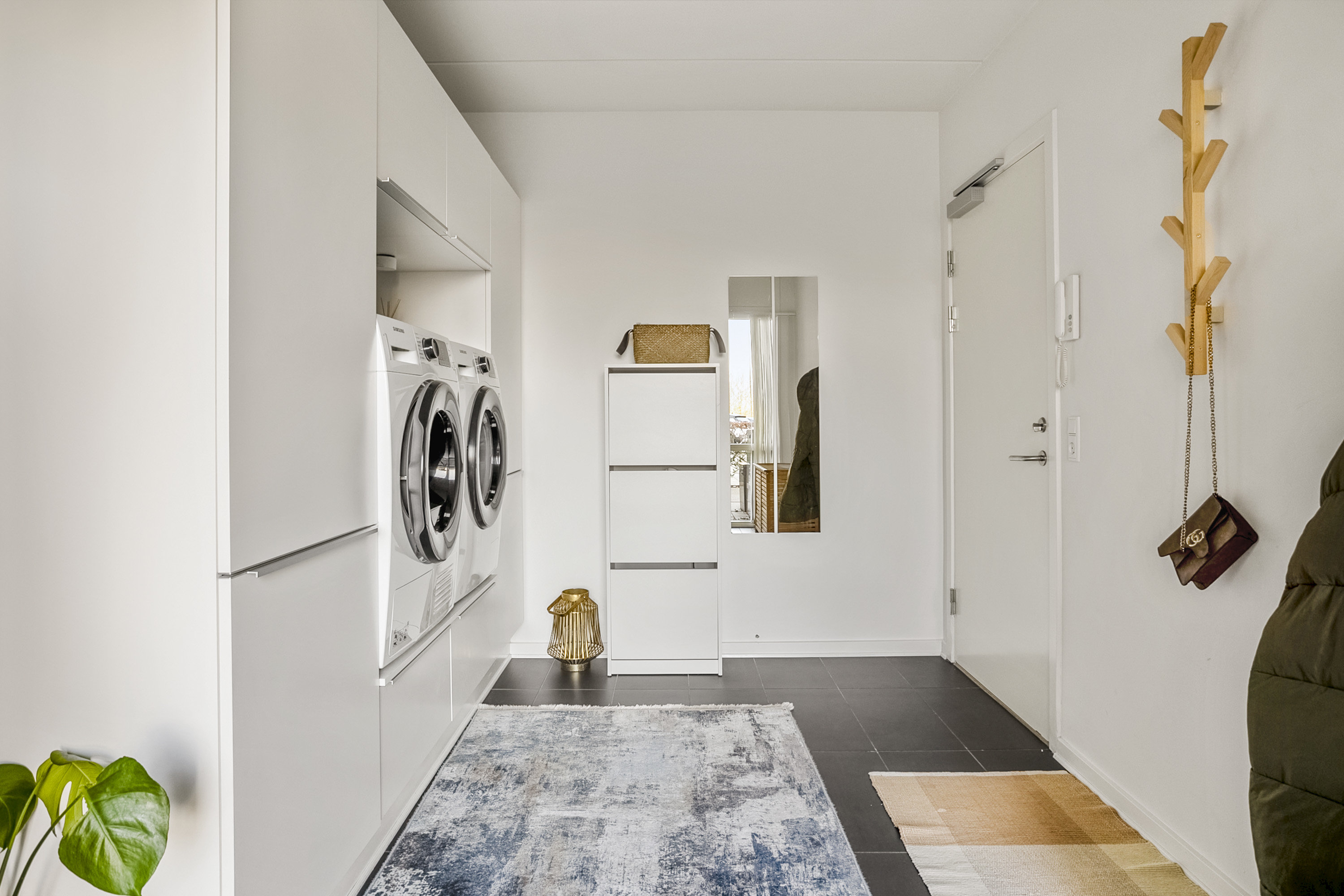 Fremhævet entré billede i fuldskærmstilstand. Billede af Ternevej 67C, st.., 8700 Horsens