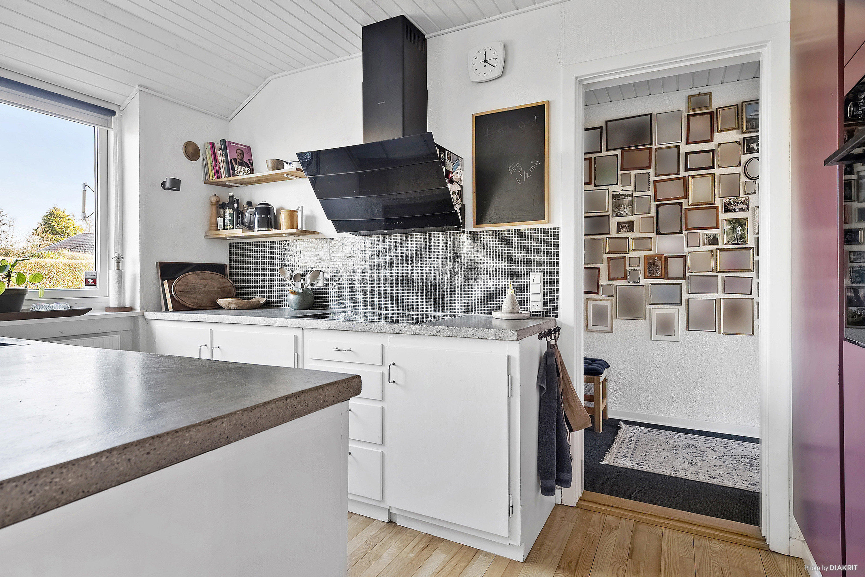 Fremhævet køkken billede i fuldskærmstilstand. Billede af Pilevænget 4, 8300 Odder