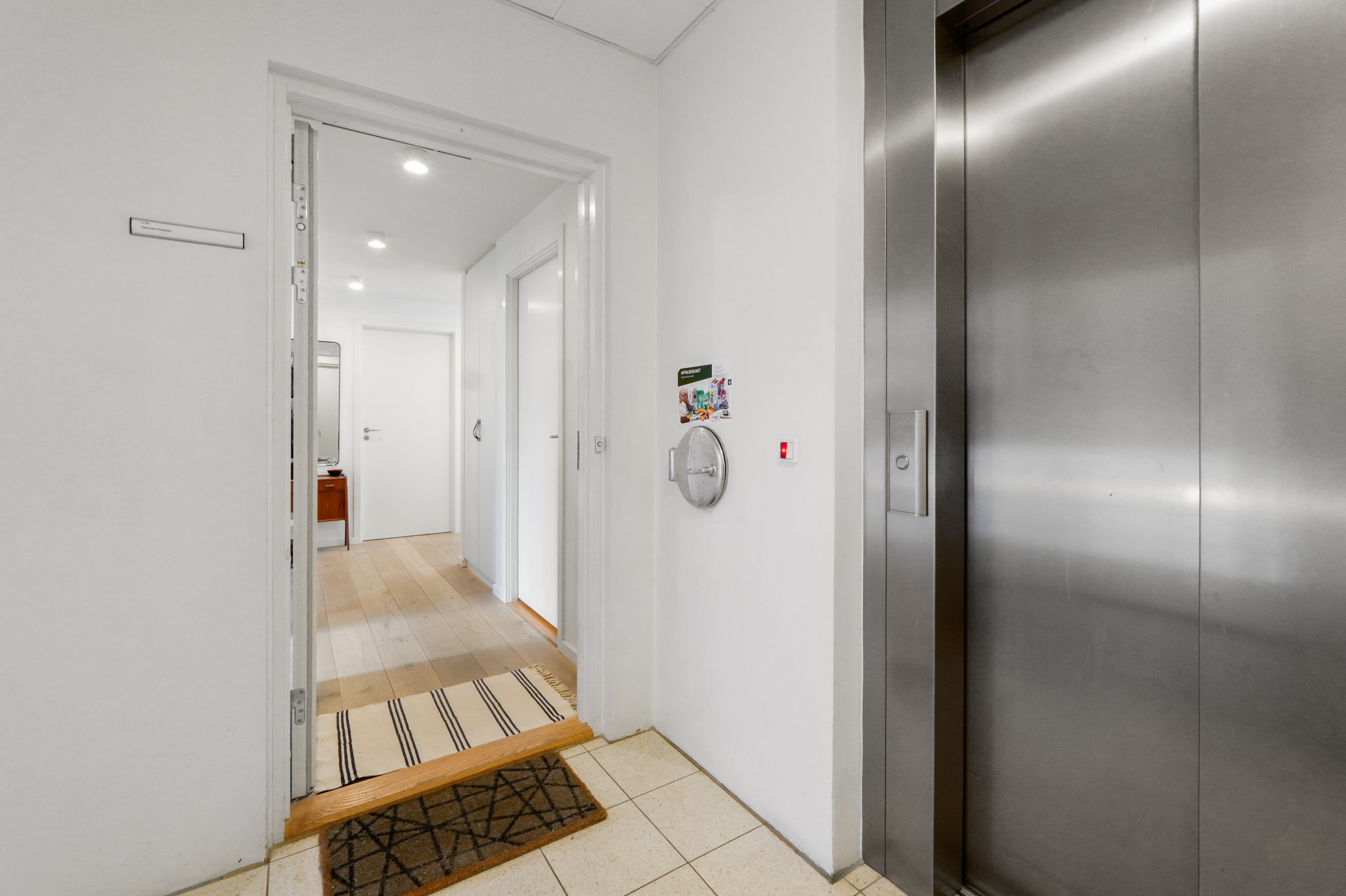 Fremhævet andet billede i fuldskærmstilstand. Billede af Robert Jacobsens Vej 87, 3. tv., 2300 København S