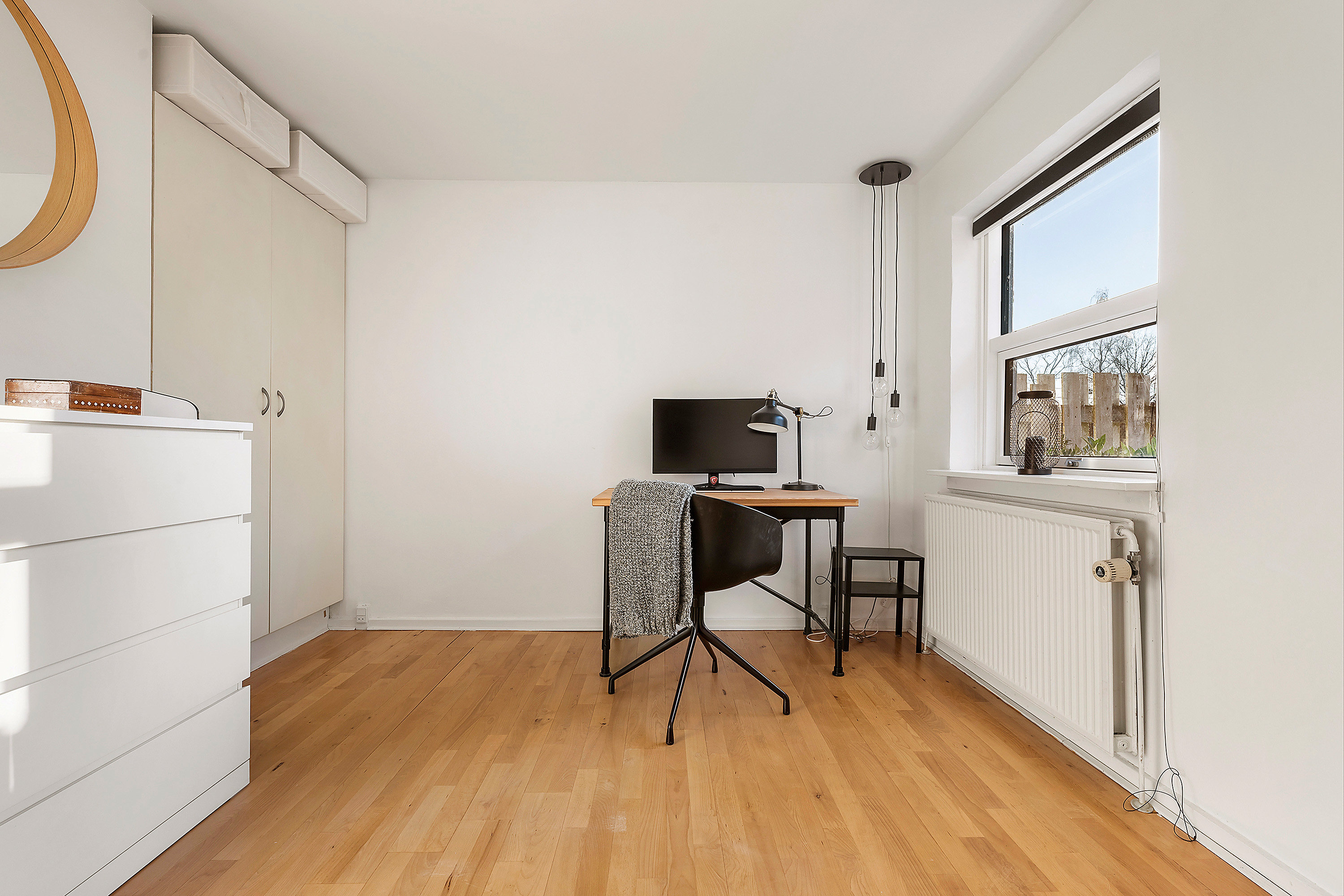 Fremhævet kontor billede i fuldskærmstilstand. Billede af Gæslingestien 6C, Trørød, 2950 Vedbæk