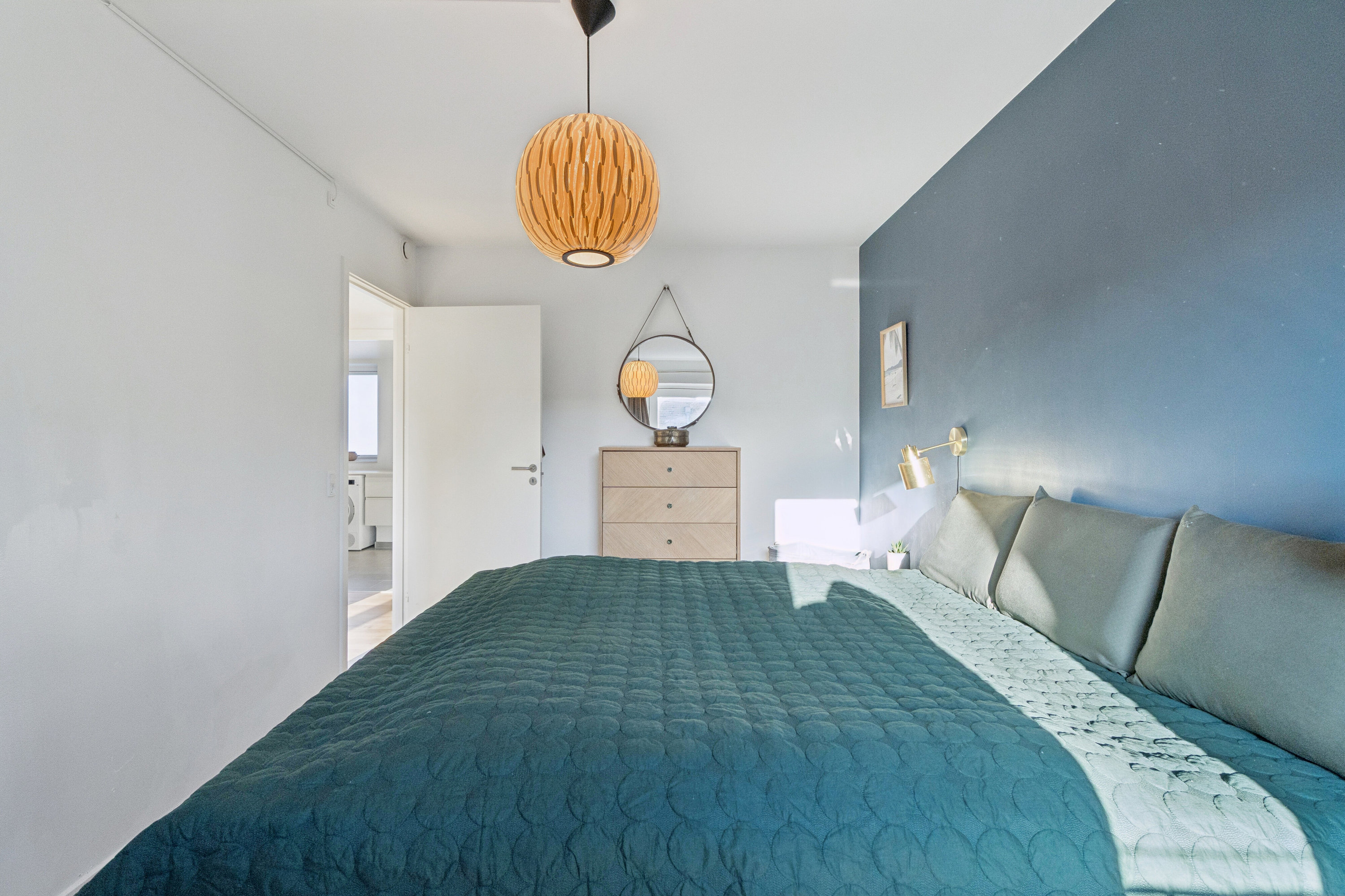 Fremhævet soveværelse billede i fuldskærmstilstand. Billede af Plantagevej 20, 2610 Rødovre