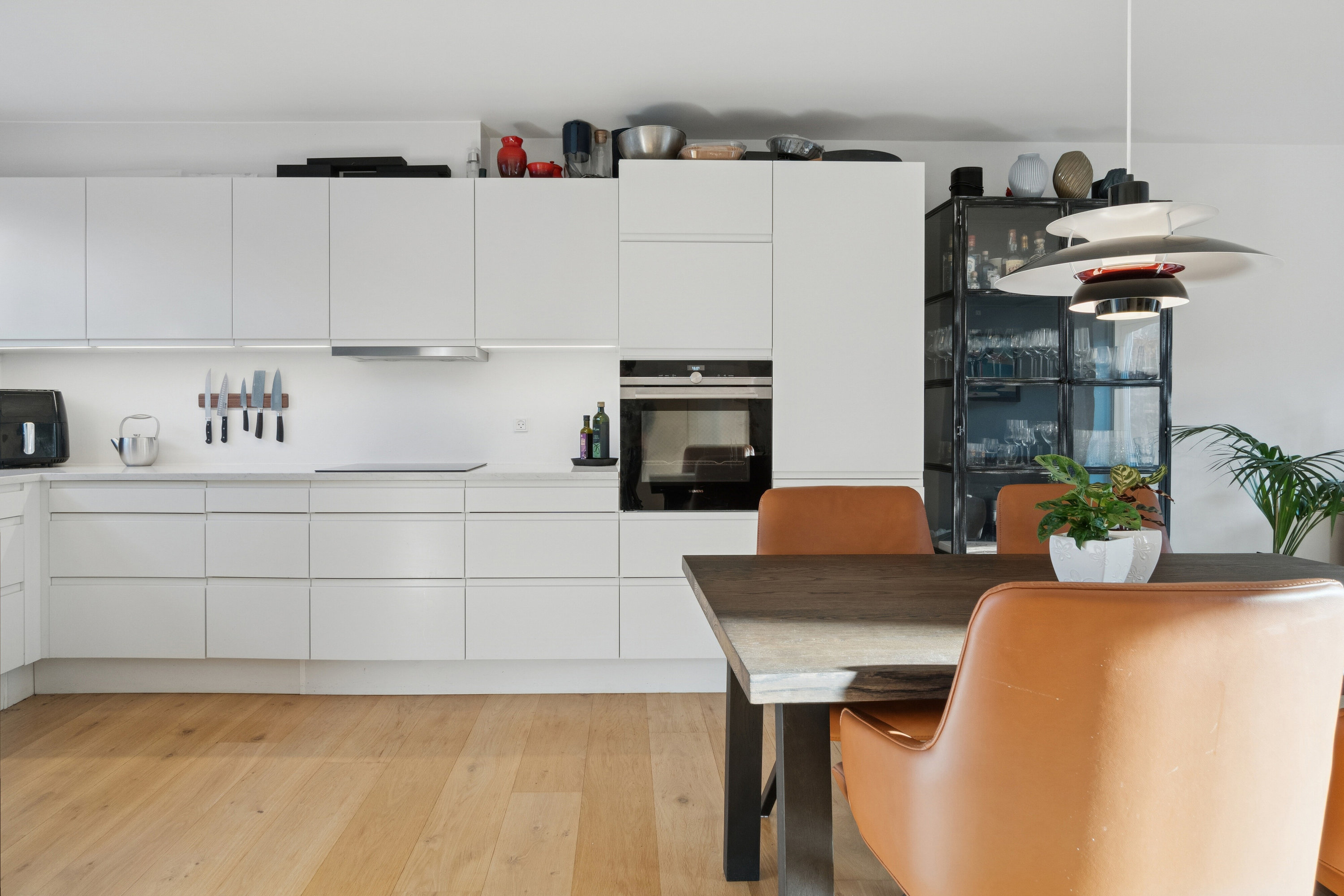 Fremhævet køkken billede i fuldskærmstilstand. Billede af Plantagevej 20, 2610 Rødovre