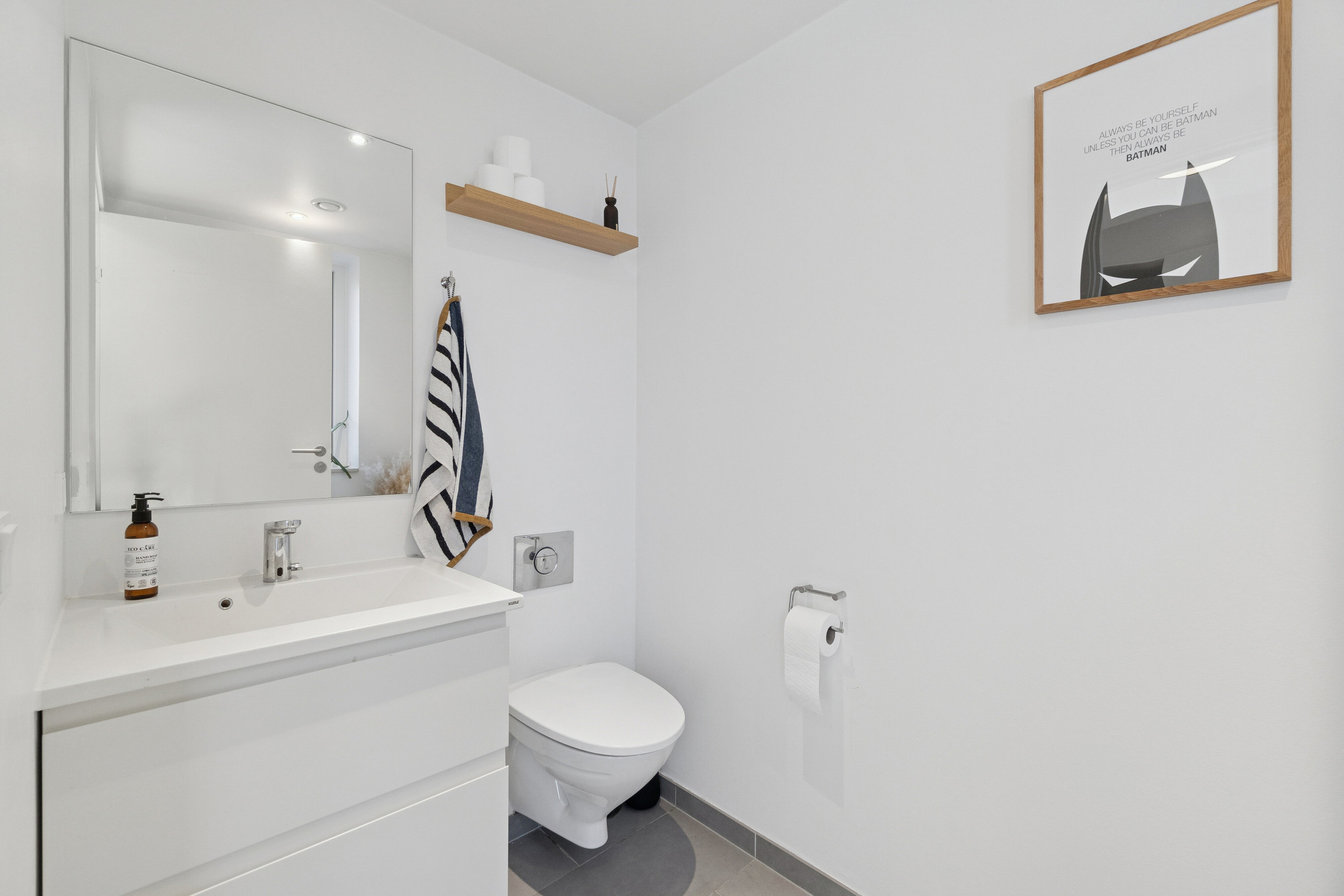 Fremhævet badeværelse billede i fuldskærmstilstand. Billede af Plantagevej 20, 2610 Rødovre