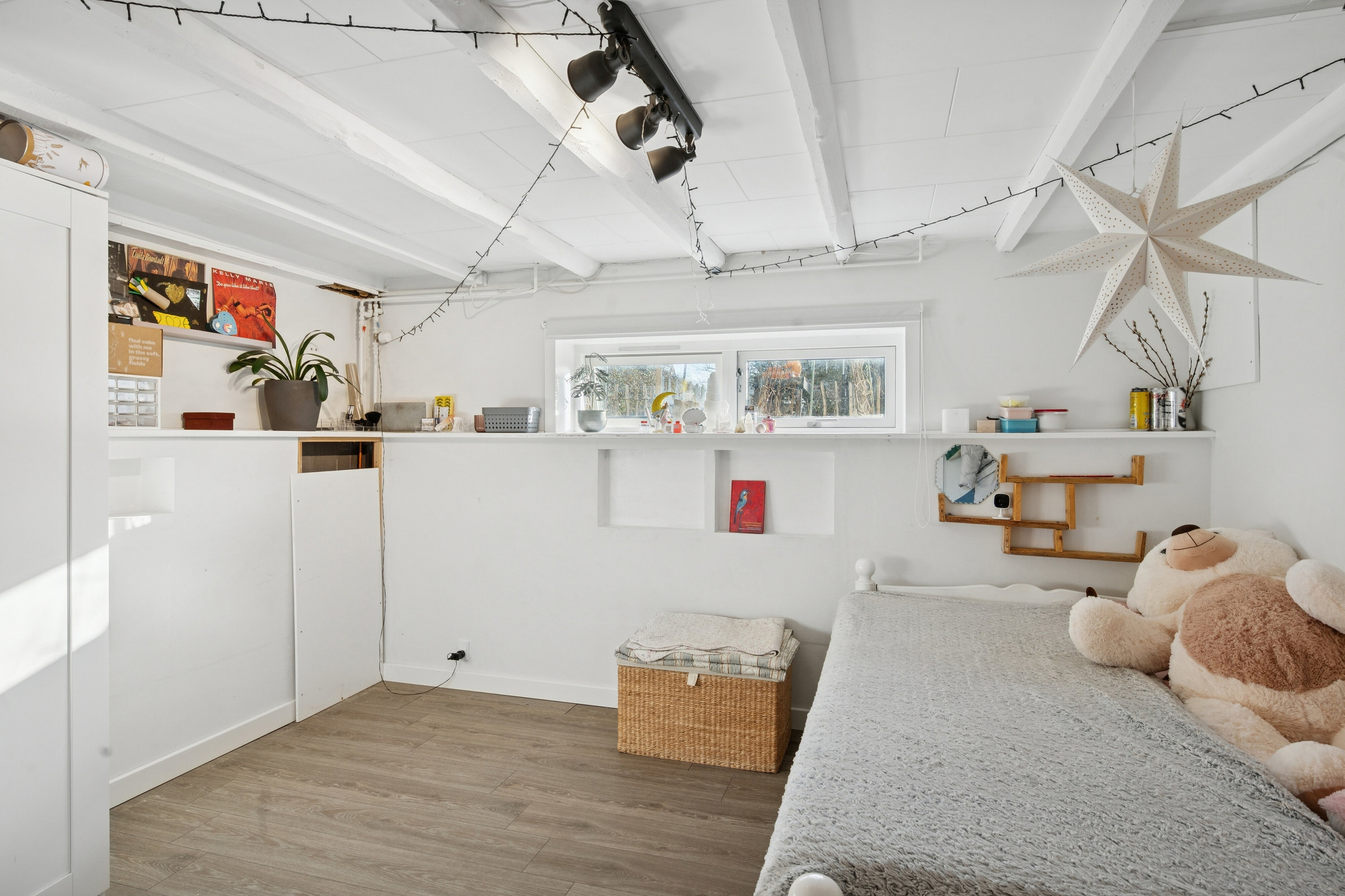 Fremhævet soveværelse billede i fuldskærmstilstand. Billede af Sønderkær 24, 2650 Hvidovre